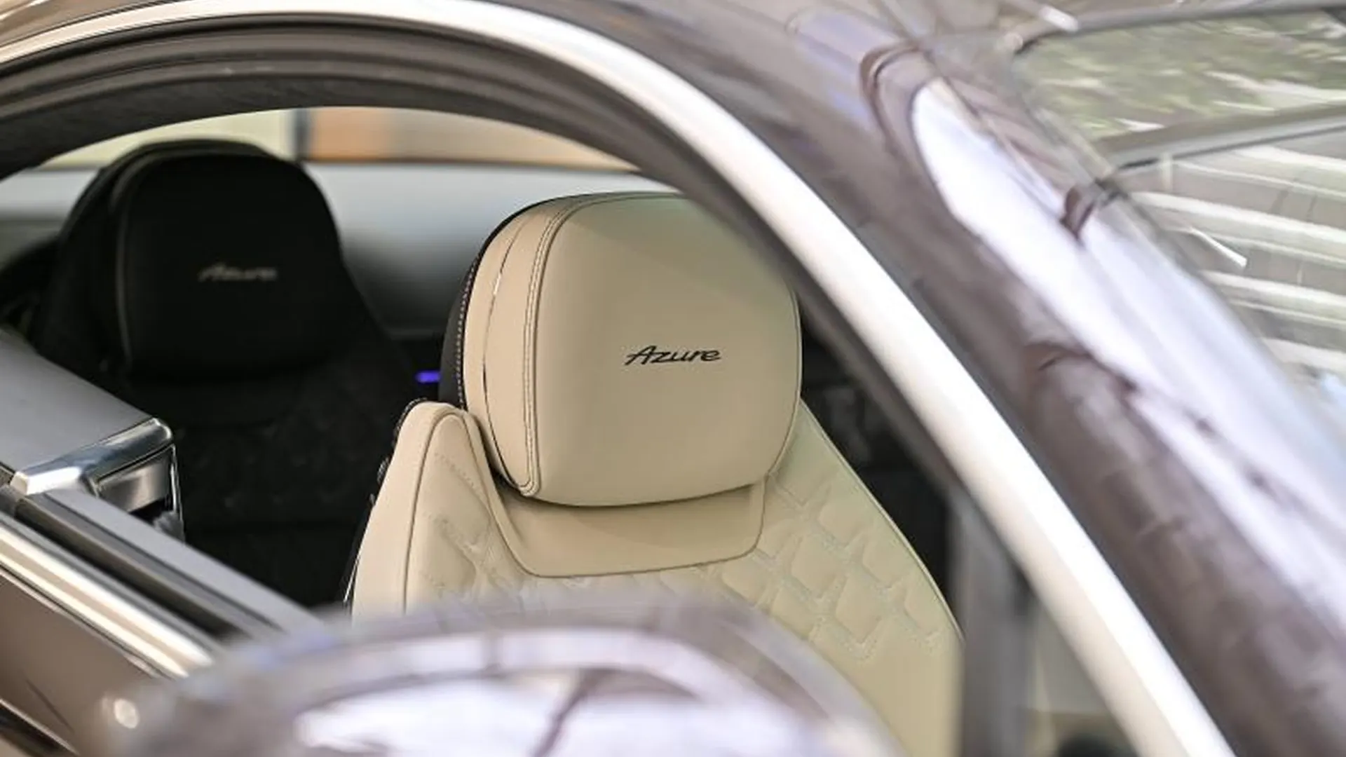 Bentley Continental GT — photo 13