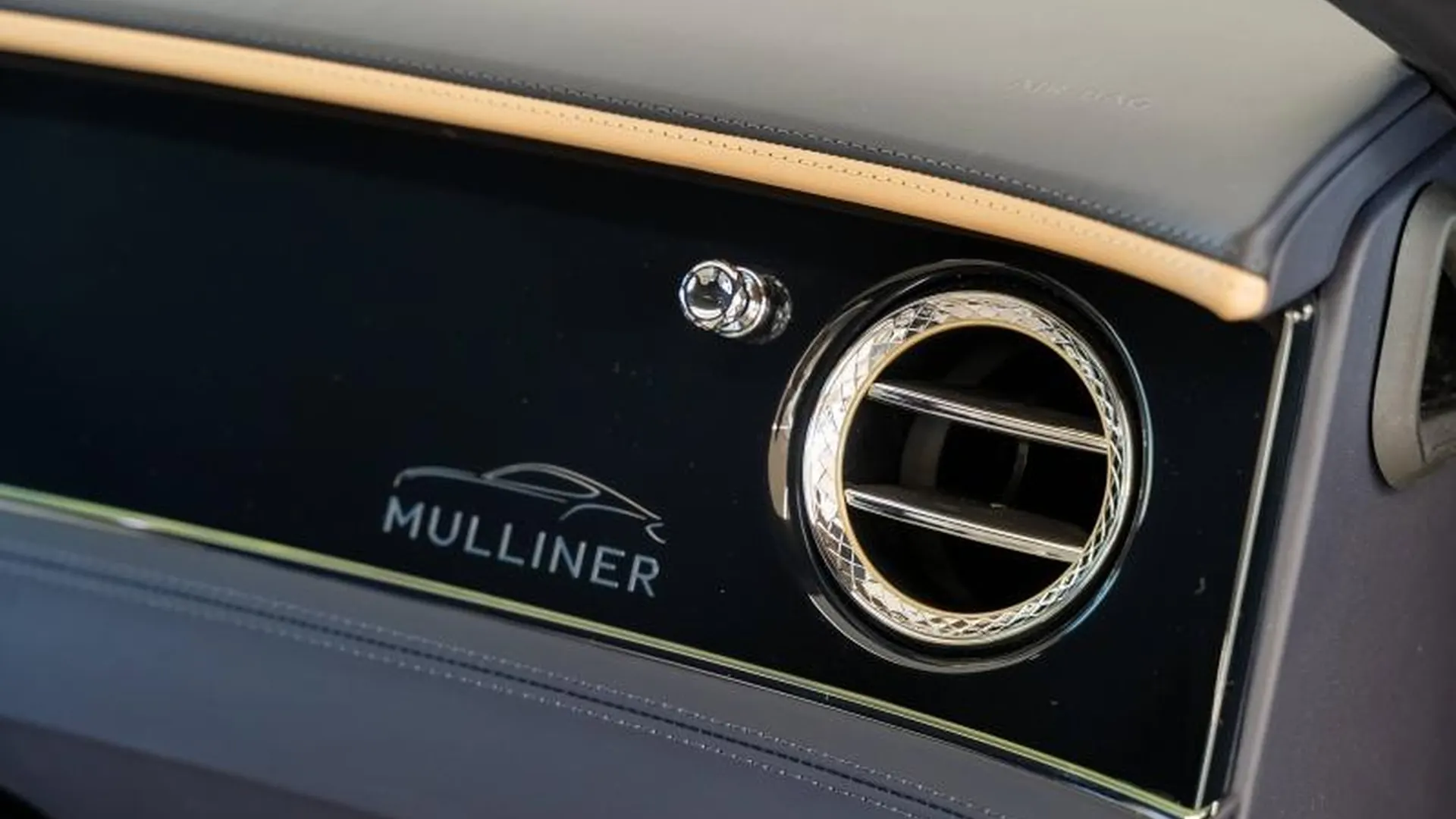 Bentley Continental GT — photo 13