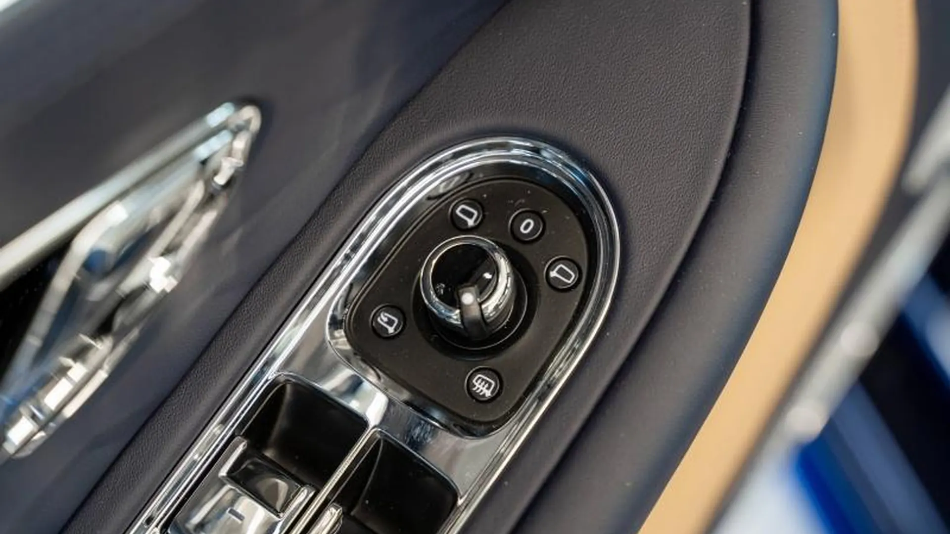 Bentley Continental GT — photo 20