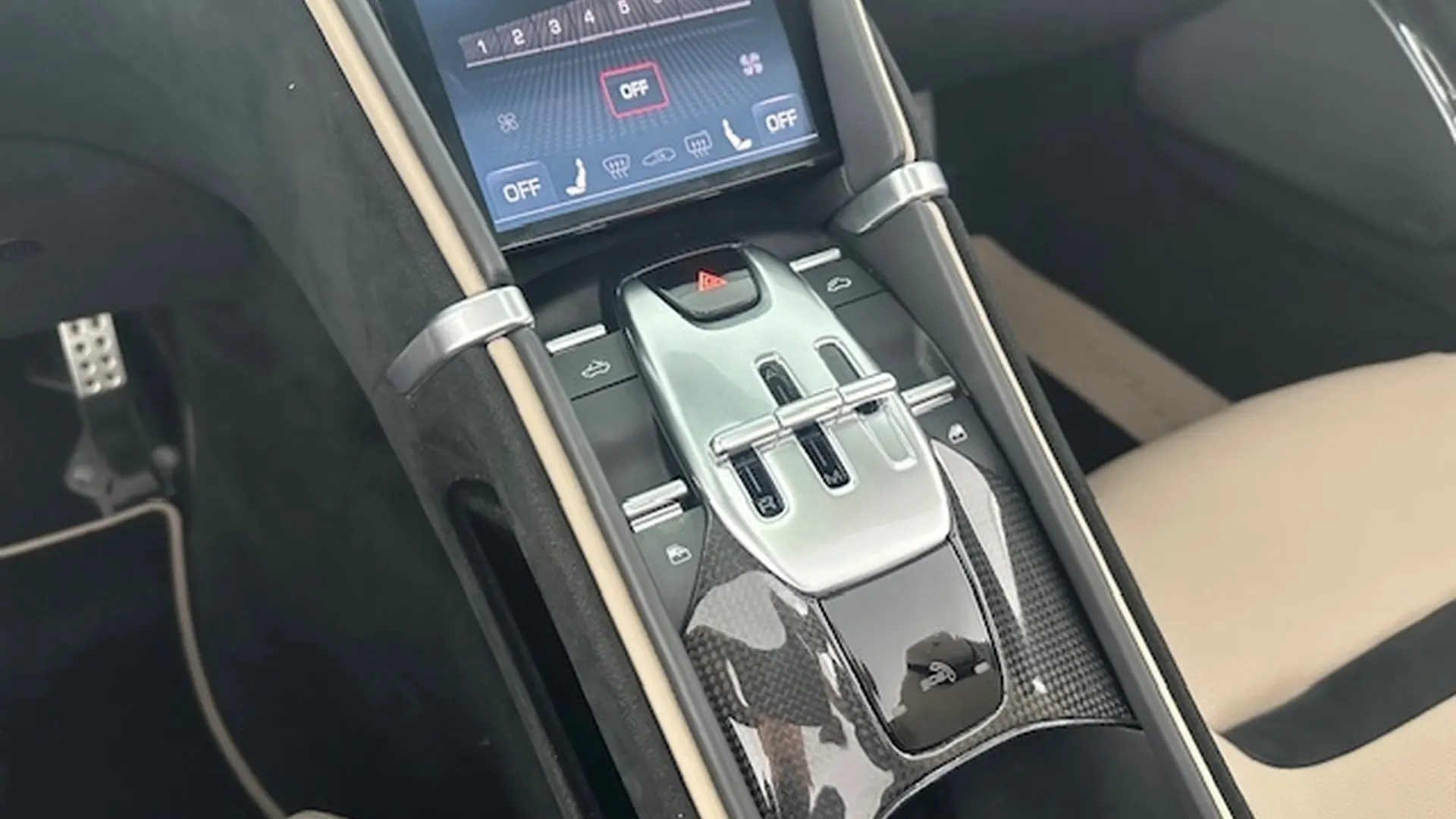 Ferrari Roma — photo 9