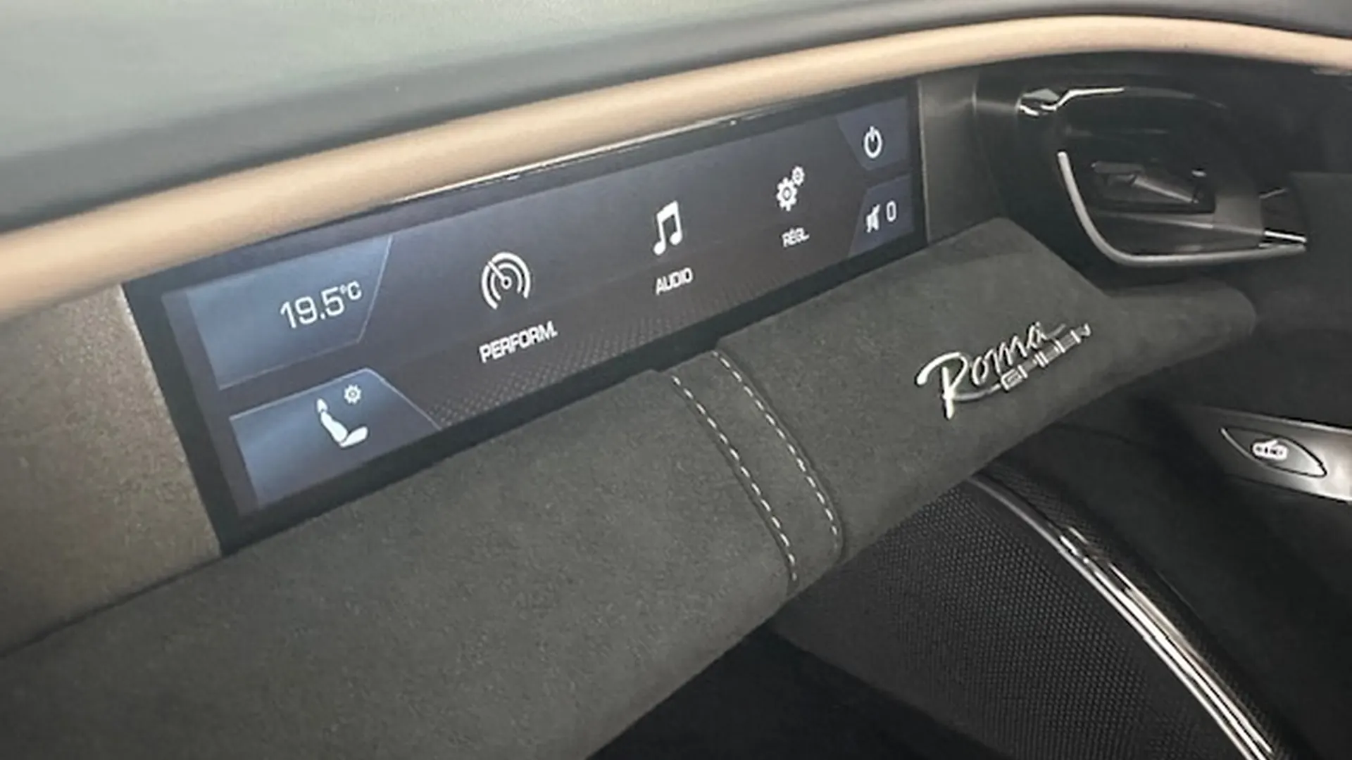 Ferrari Roma — photo 8