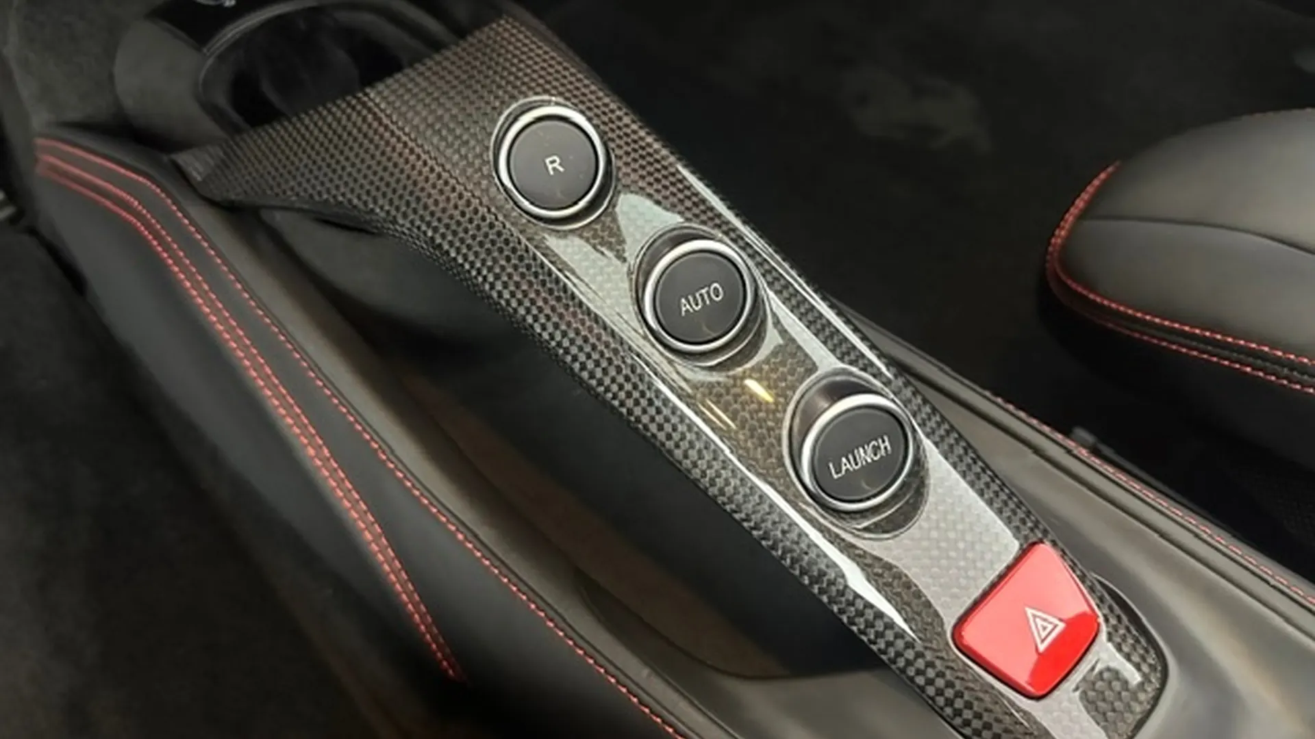 Ferrari 488 — photo 14