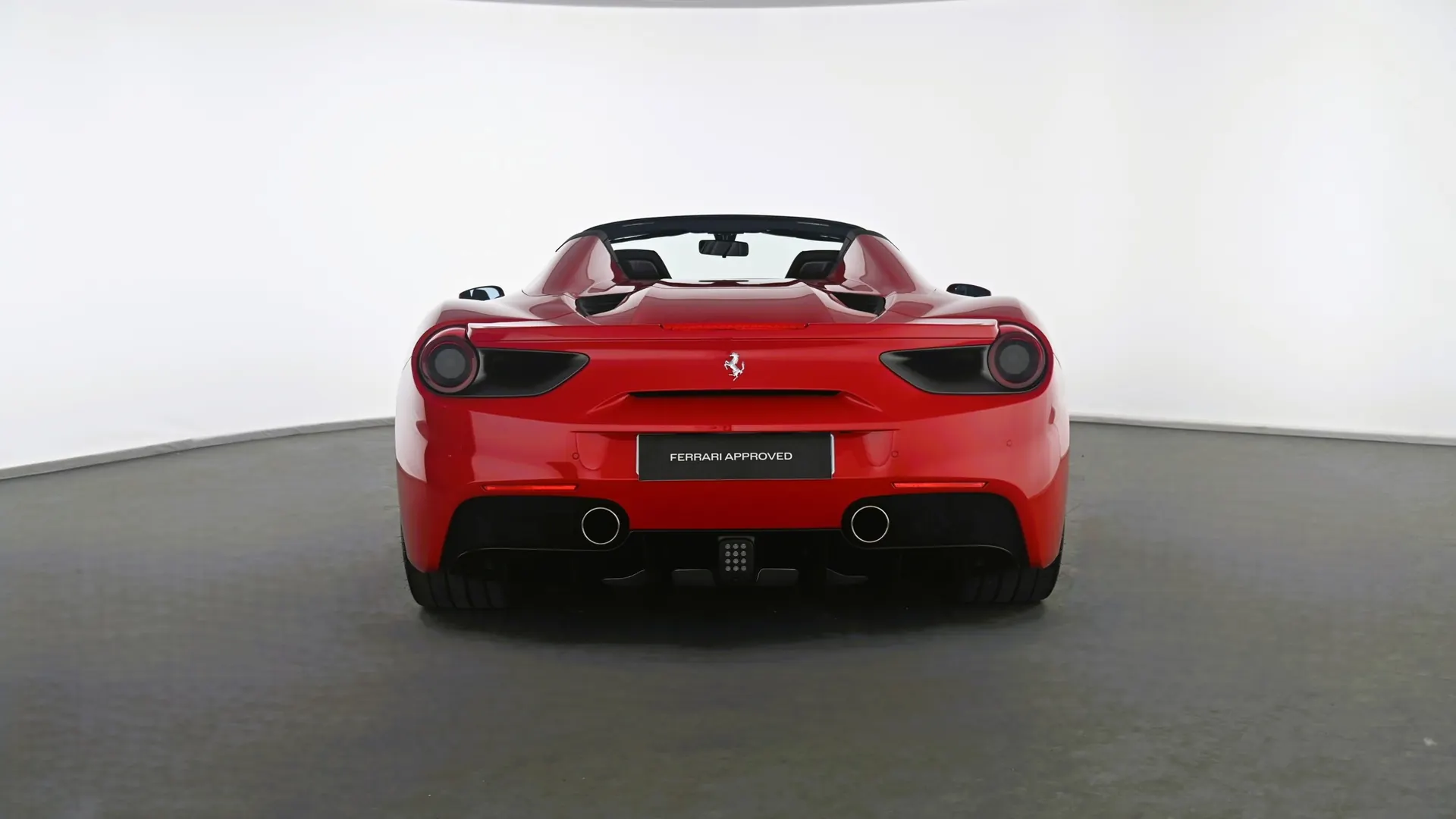 Ferrari 488 — photo 4