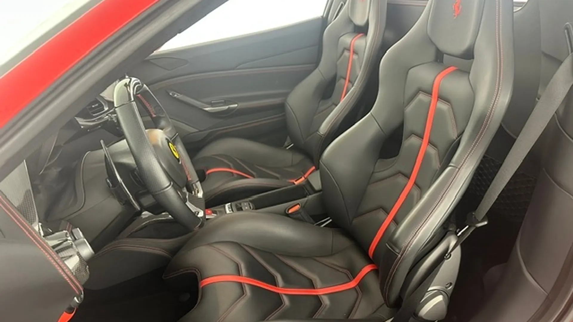 Ferrari 488 — photo 6