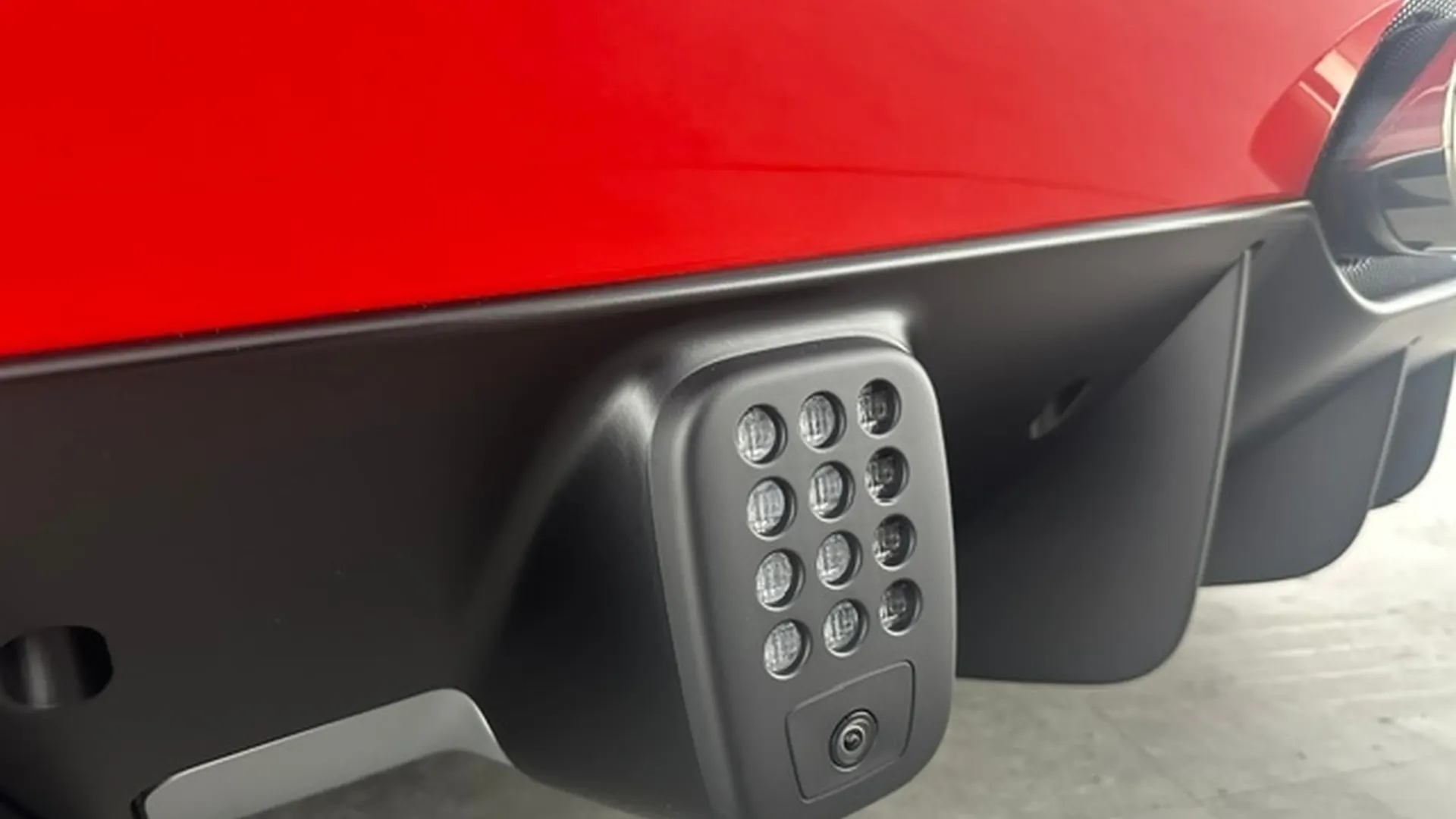 Ferrari 488 — photo 7
