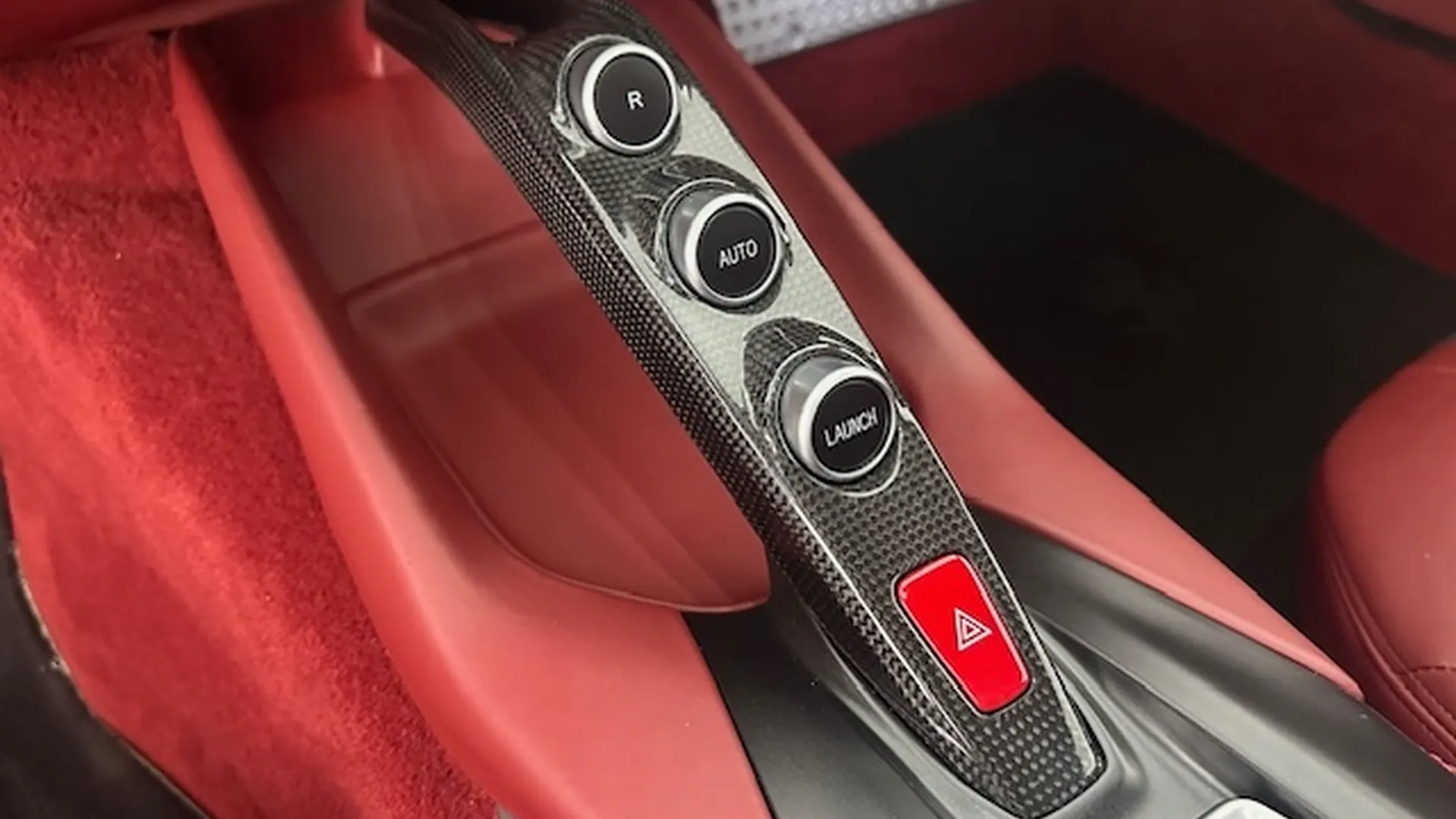 Ferrari 812 — photo 12