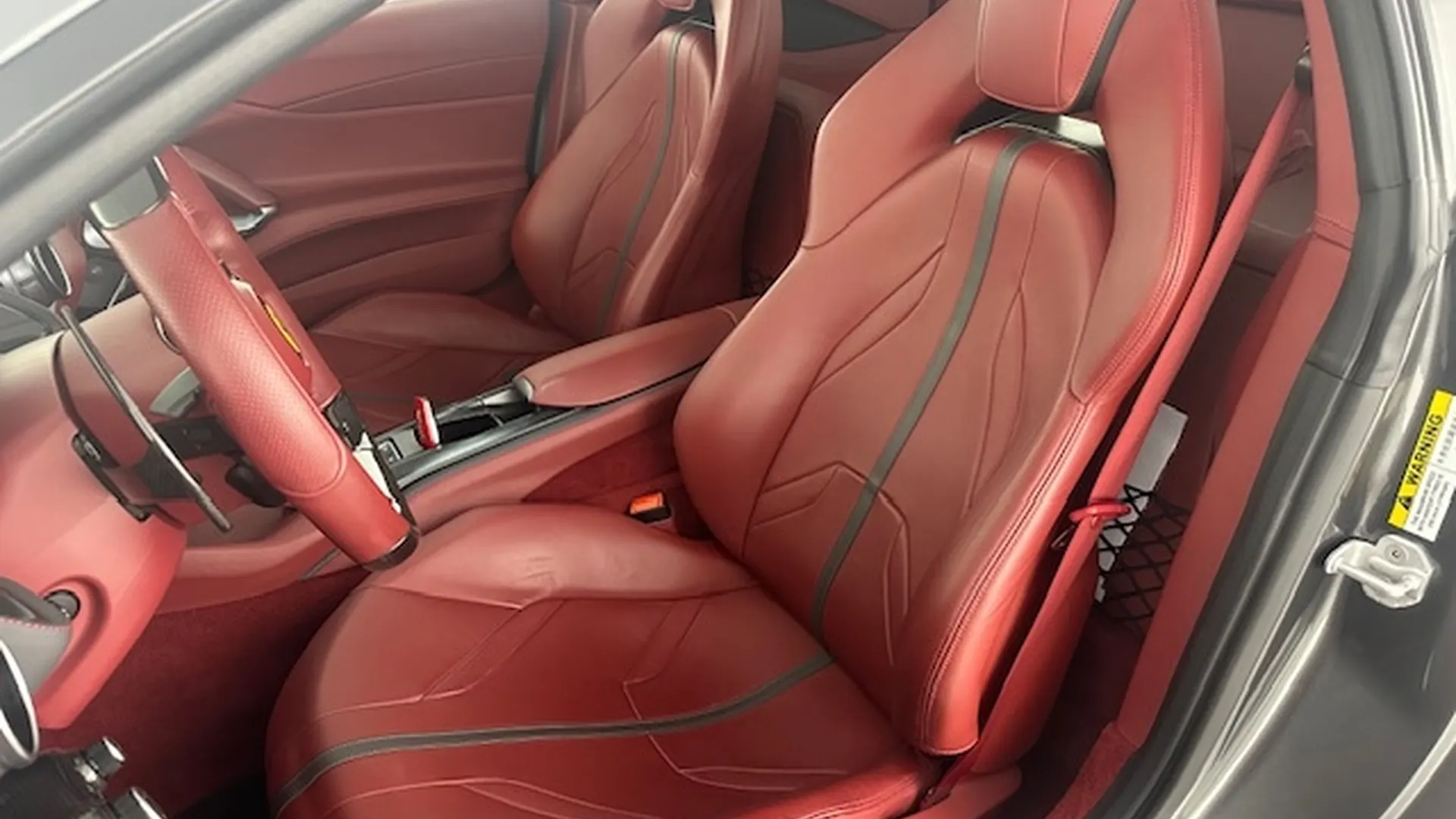 Ferrari 812 — photo 6