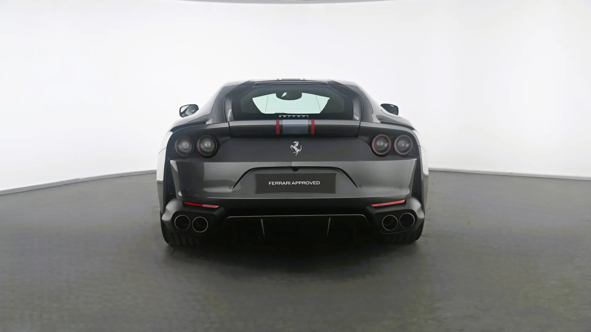 Ferrari 812 — photo 4