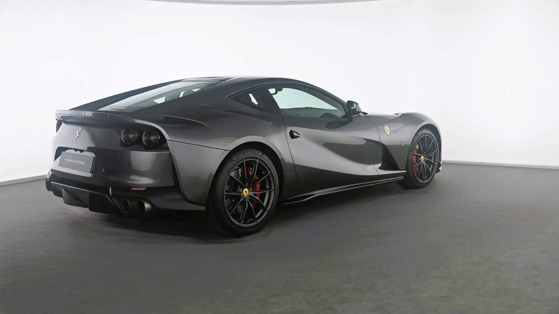 Ferrari 812 — photo 3