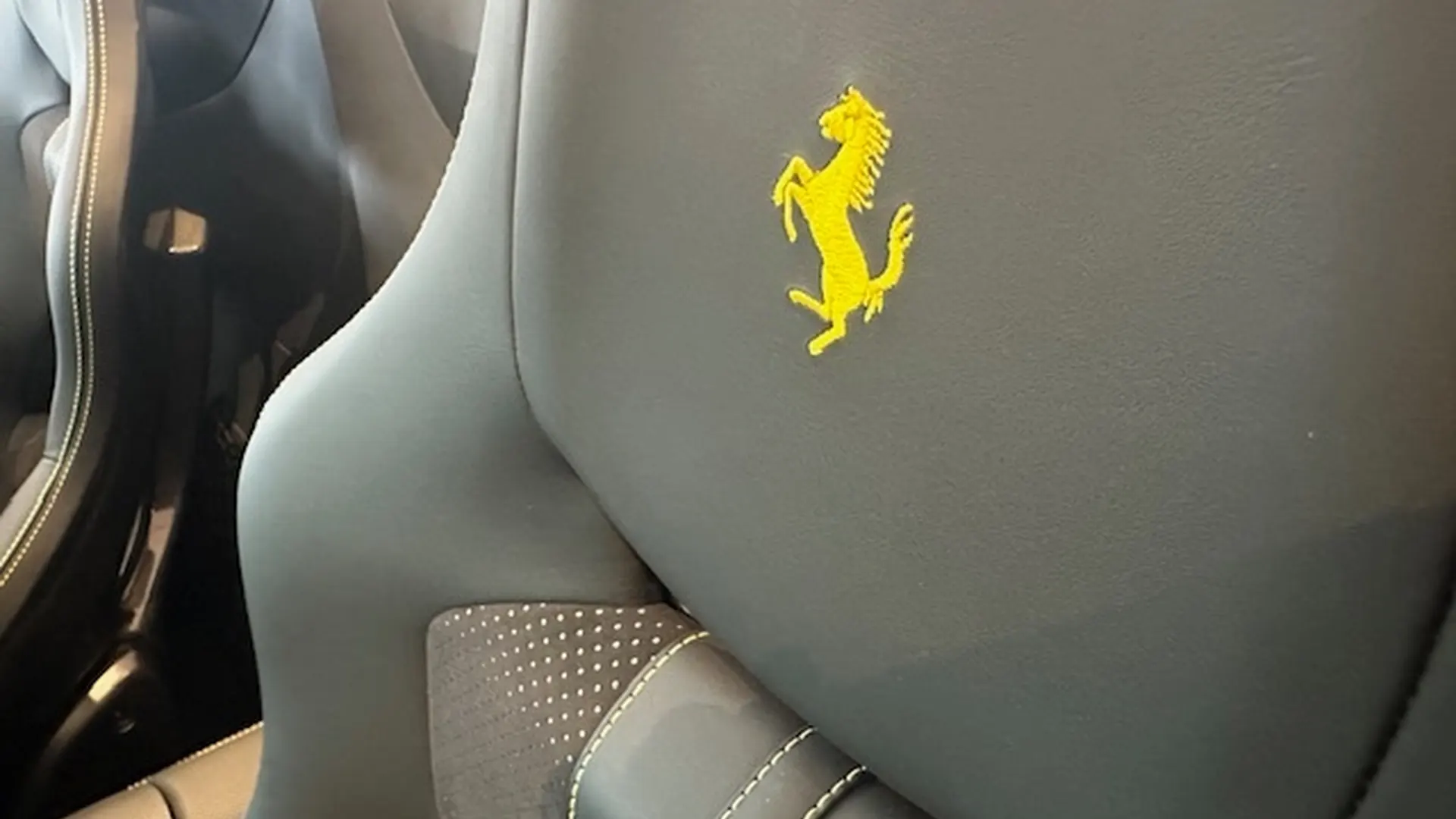 Ferrari 812 — photo 13