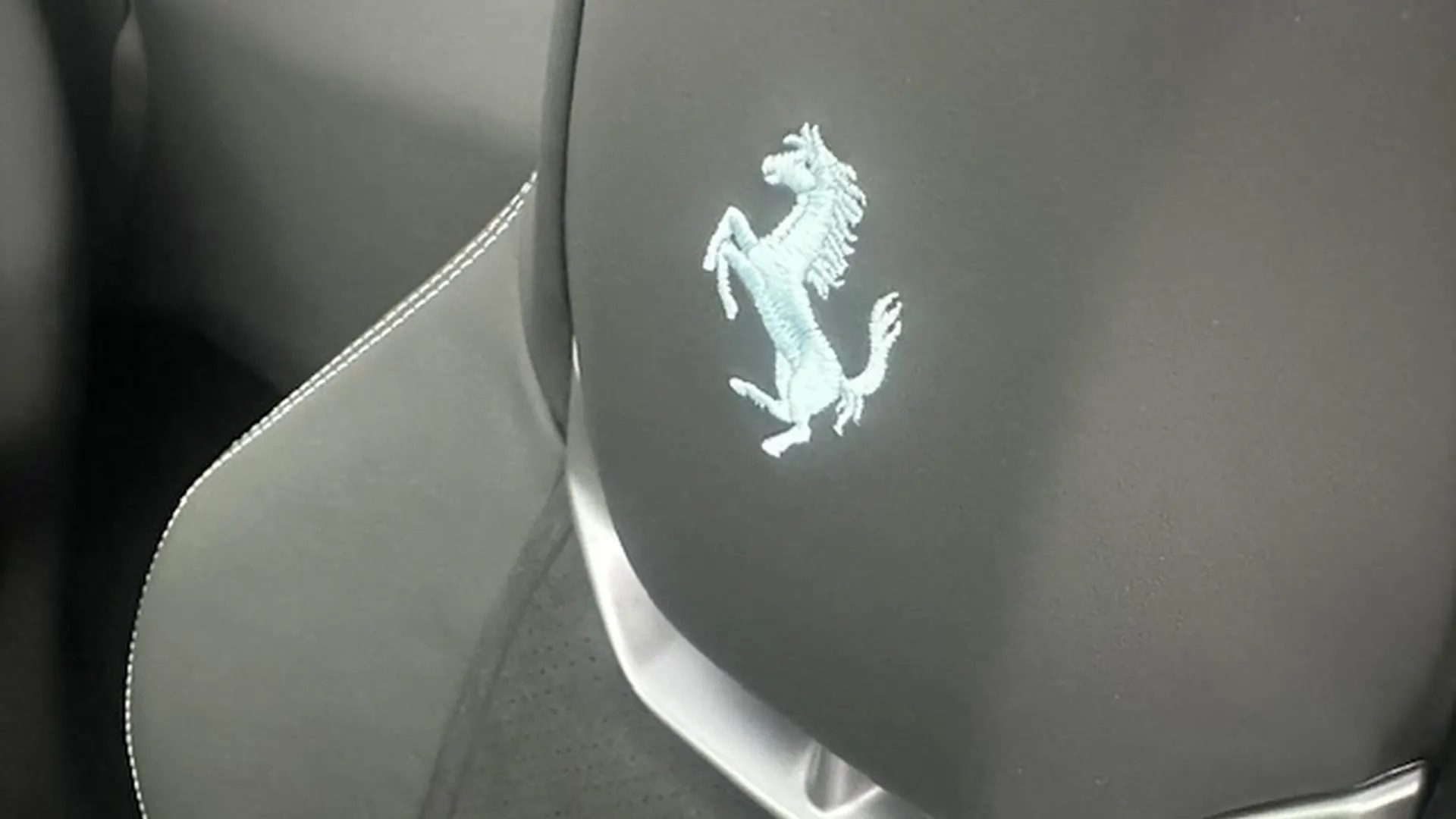 Ferrari 296 — photo 15