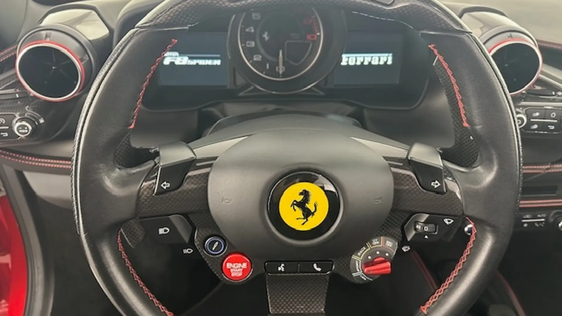 Ferrari F8 — photo 10