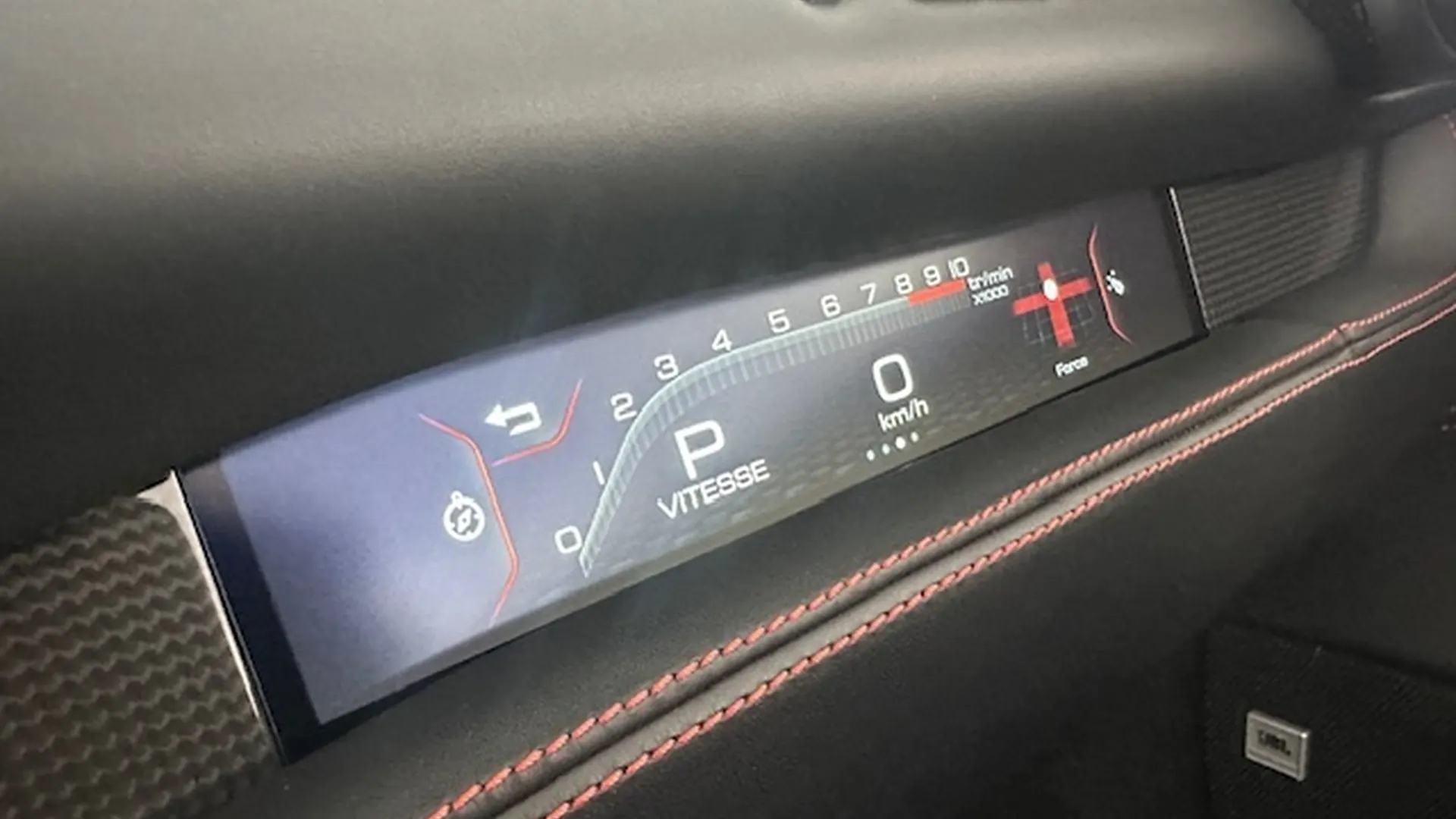 Ferrari F8 — photo 12
