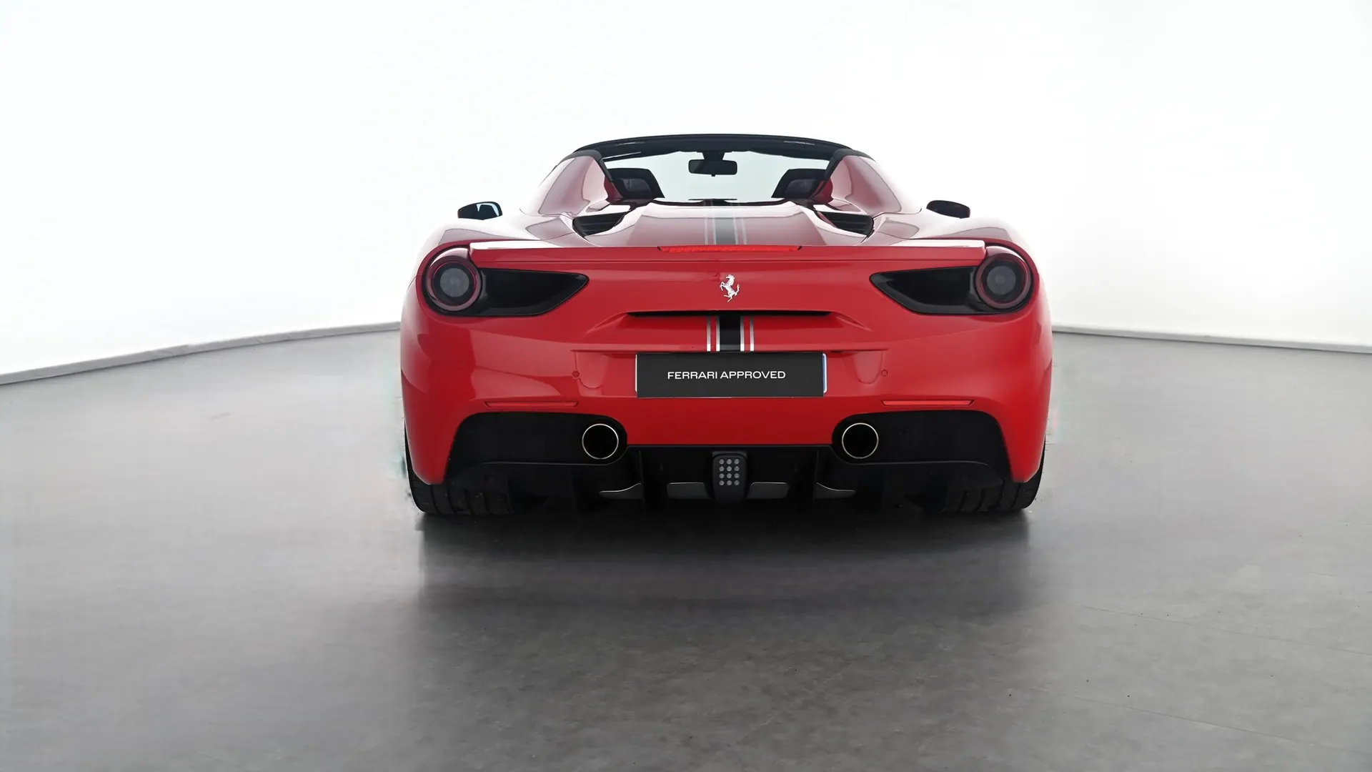Ferrari 488 — photo 4