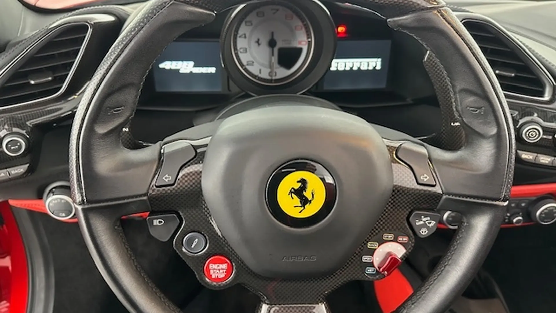 Ferrari 488 — photo 7