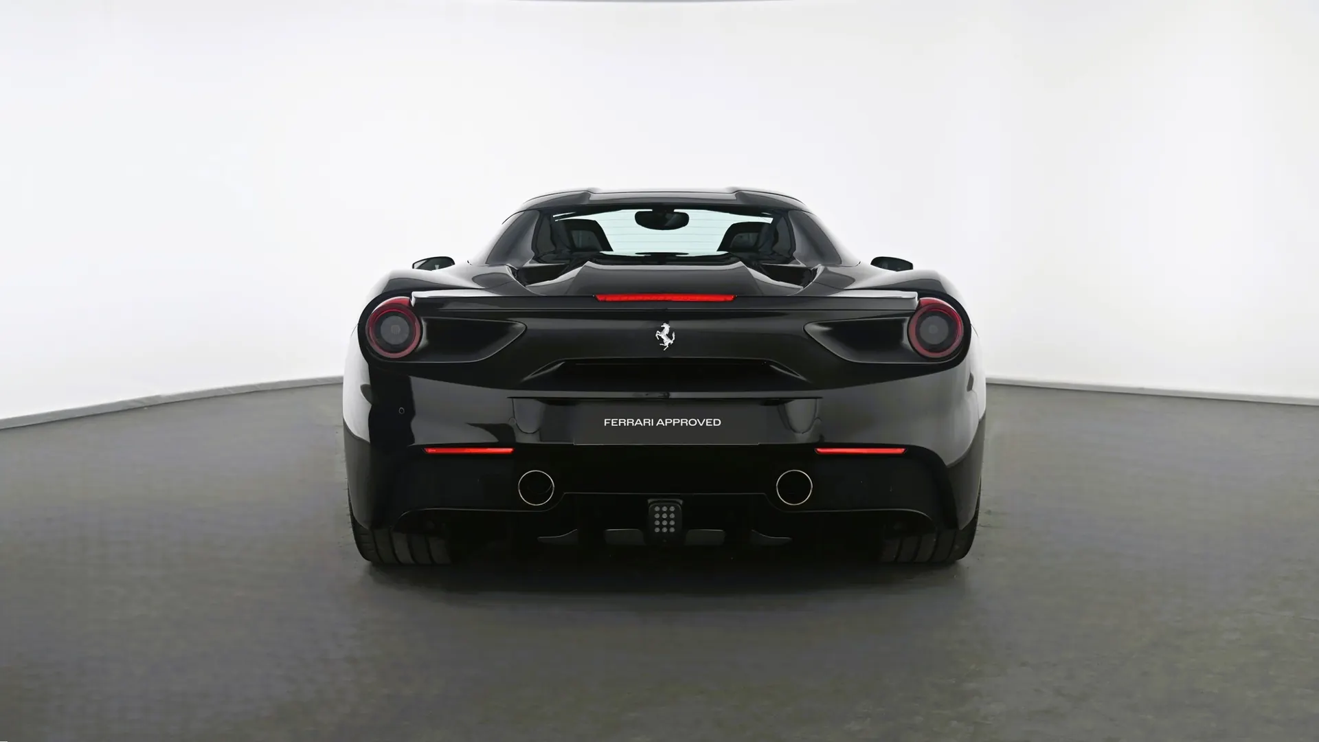 Ferrari 488 — photo 4