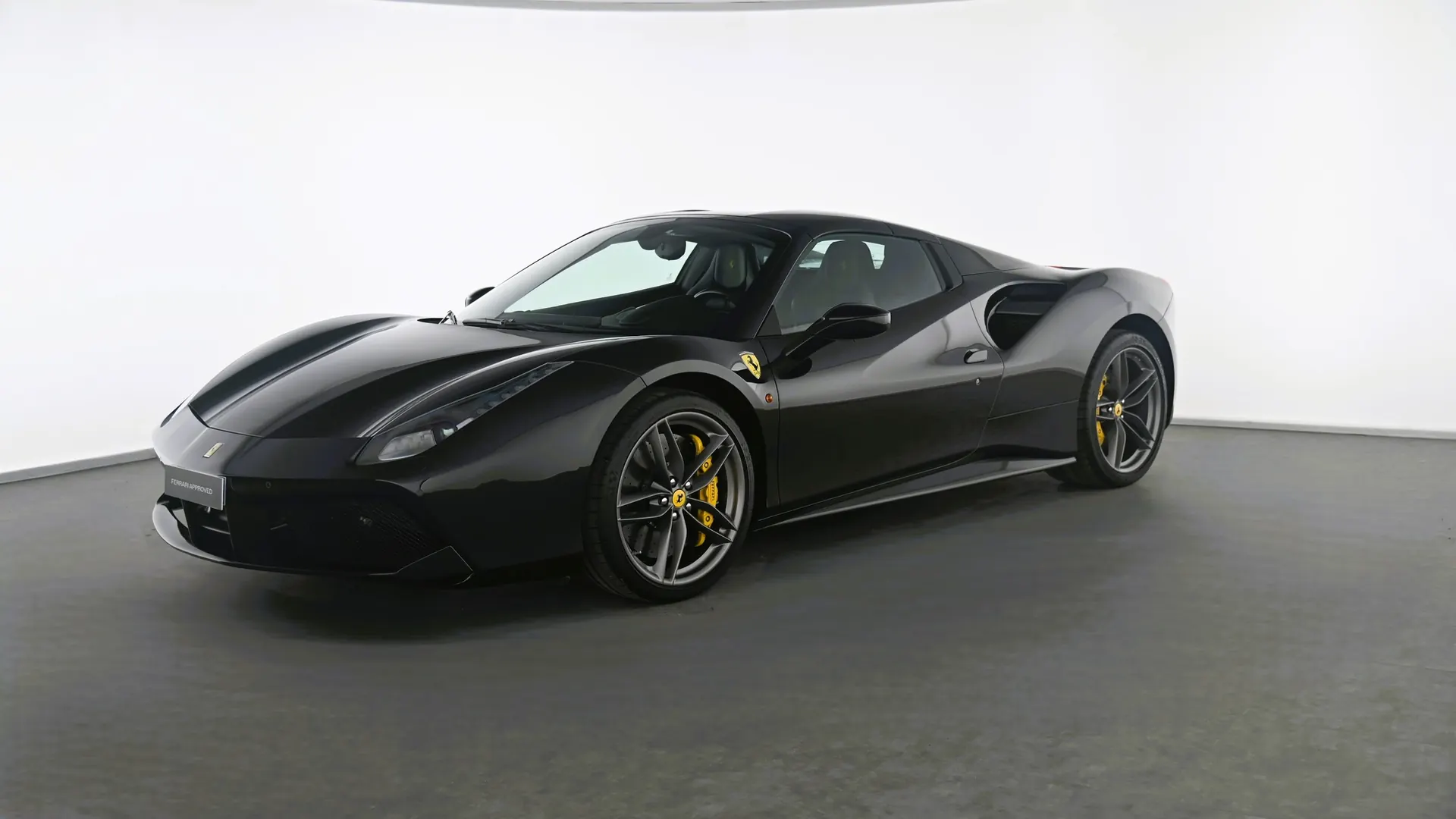 Ferrari 488 — photo 2