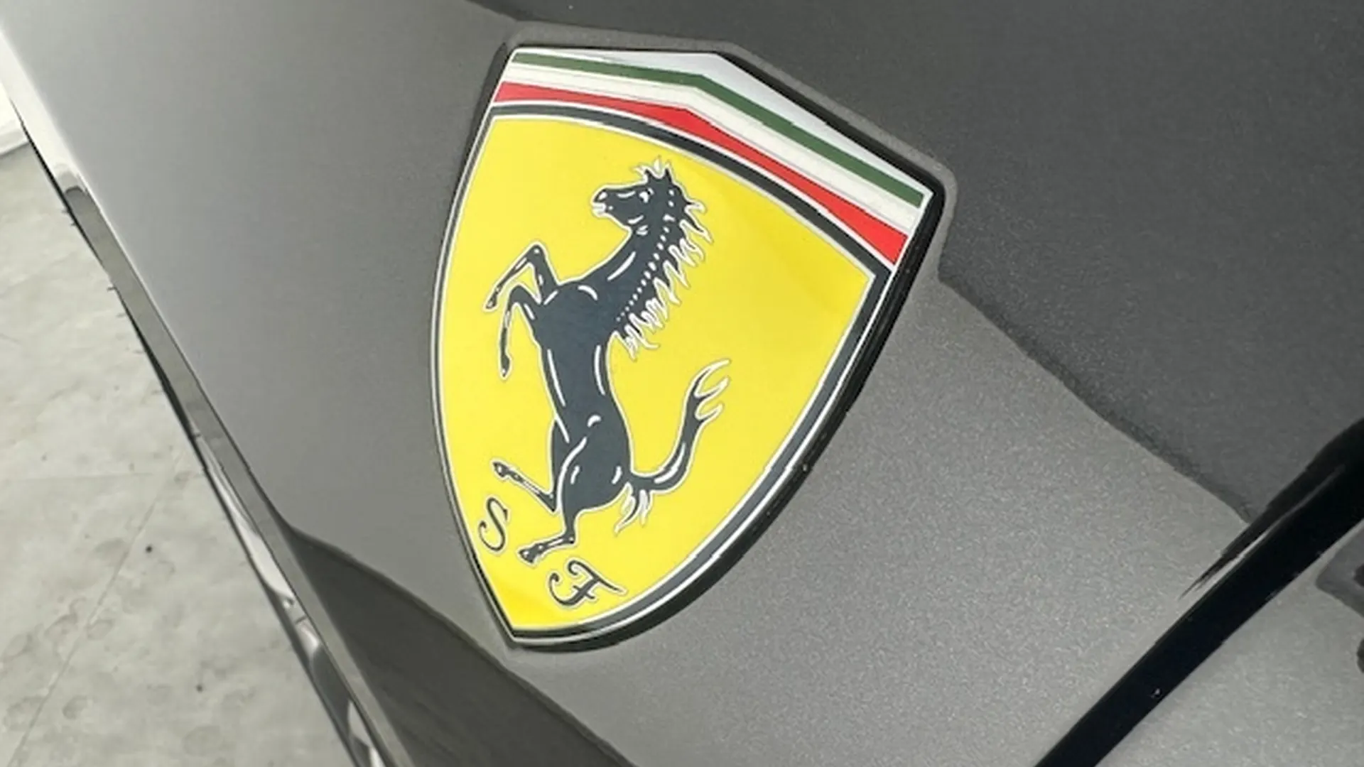 Ferrari 488 — photo 13