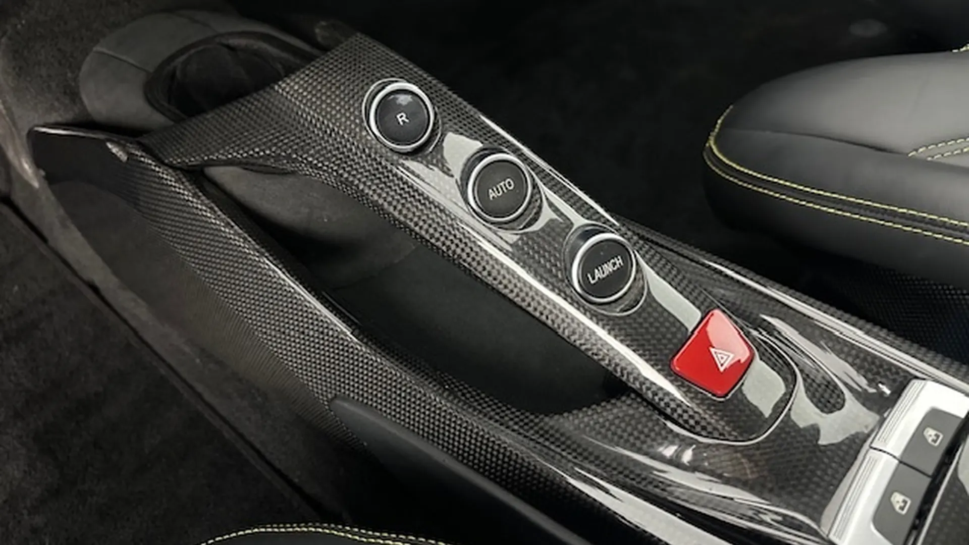 Ferrari 488 — photo 8