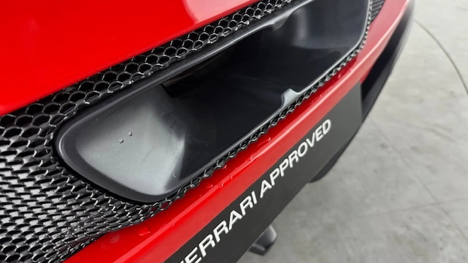 Ferrari 296 — photo 8