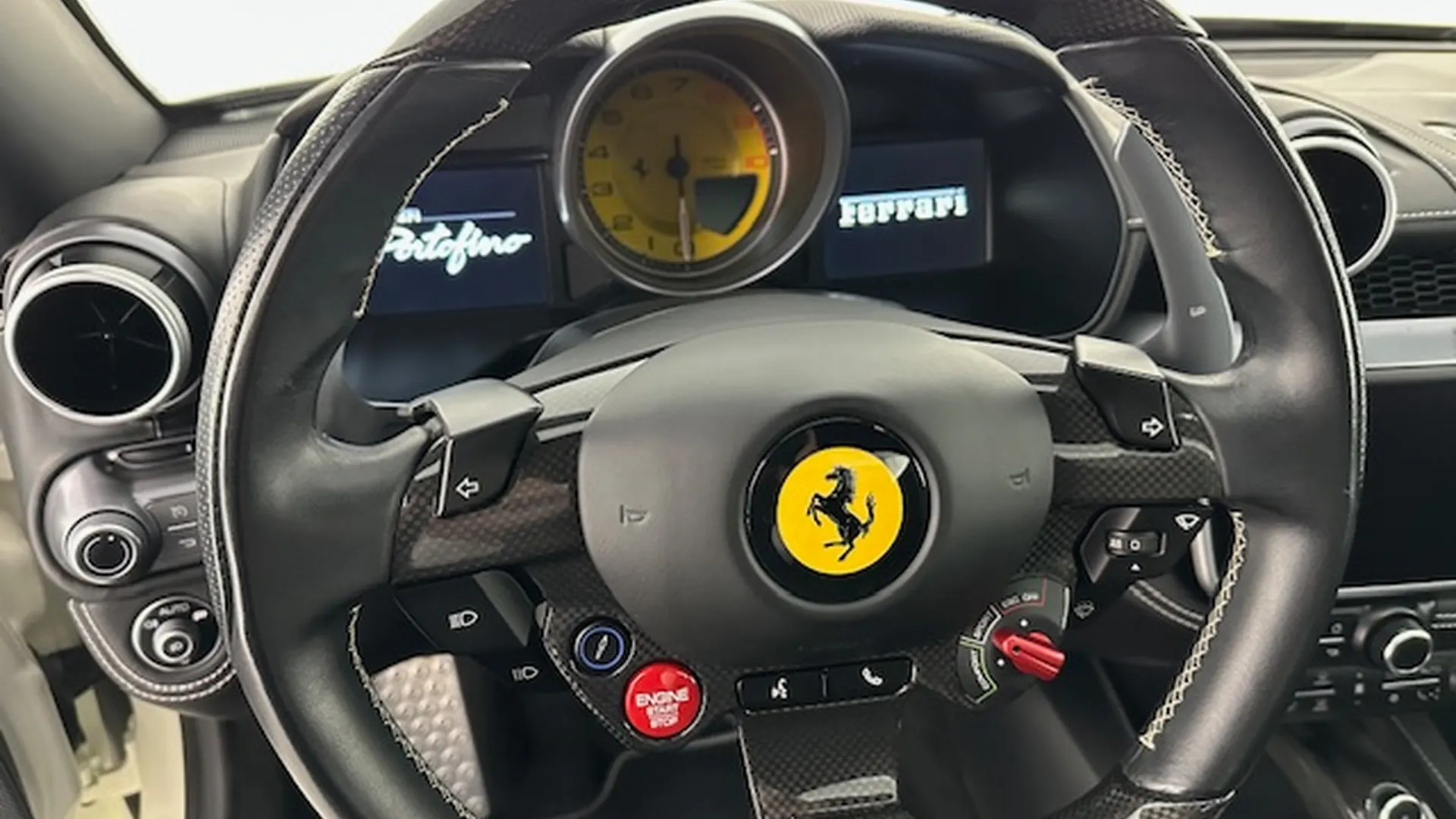 Ferrari Portofino — photo 8