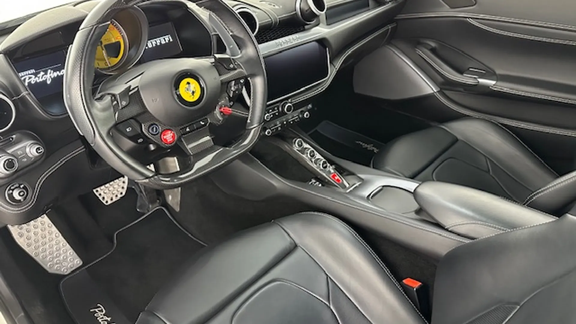 Ferrari Portofino — photo 5