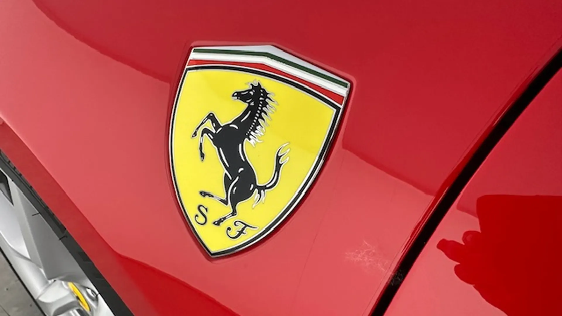 Ferrari 488 — photo 12
