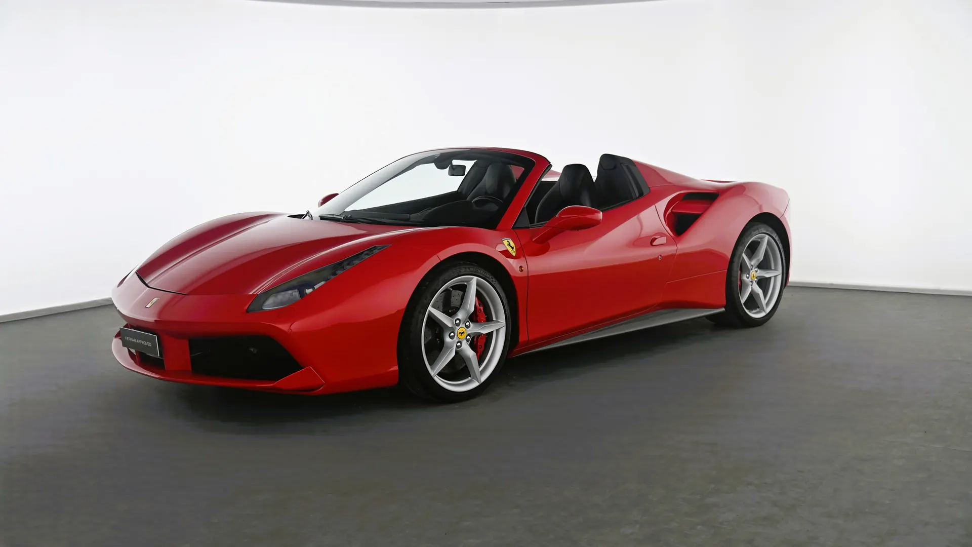 Ferrari 488 — photo 2