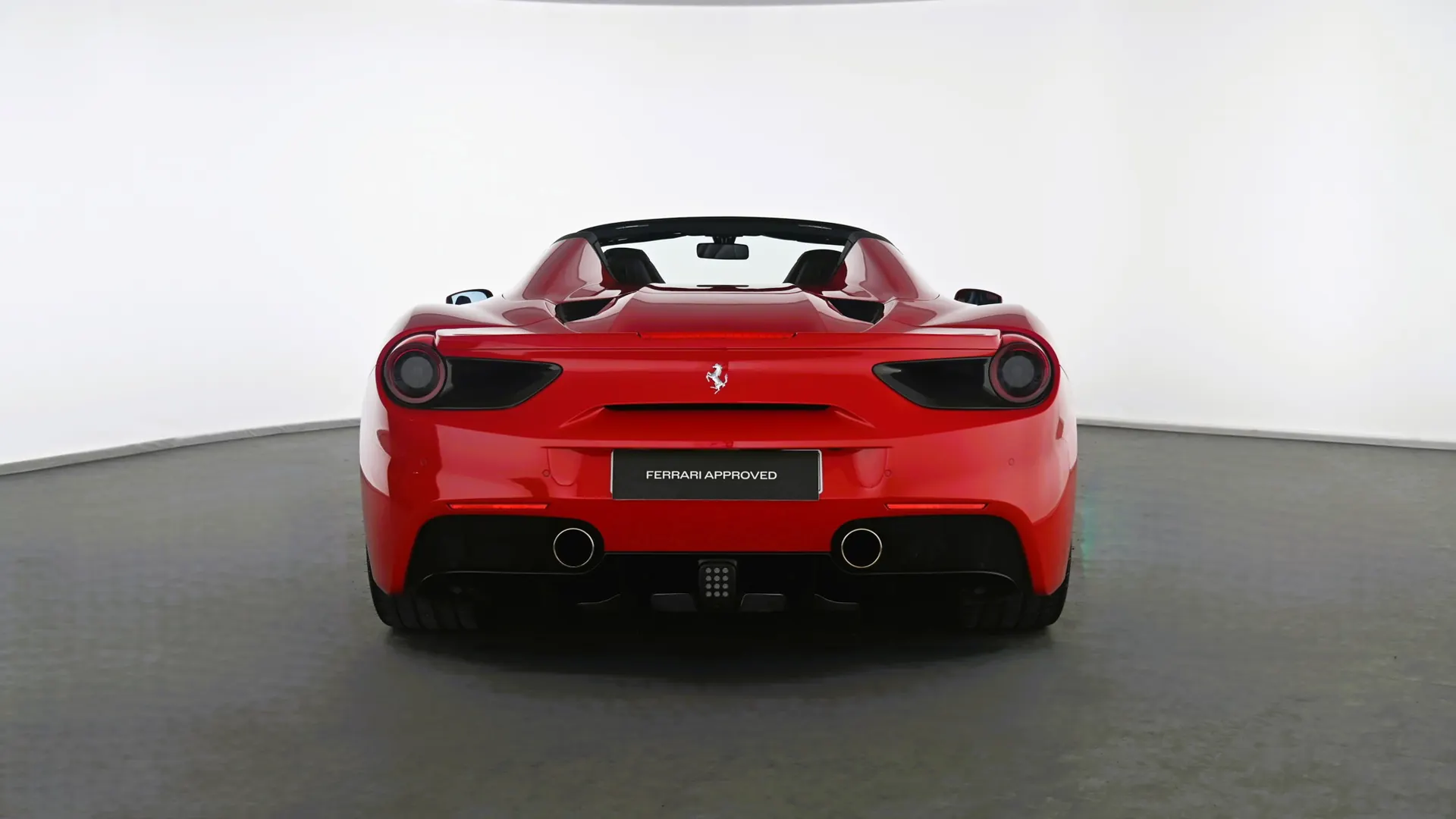 Ferrari 488 — photo 4