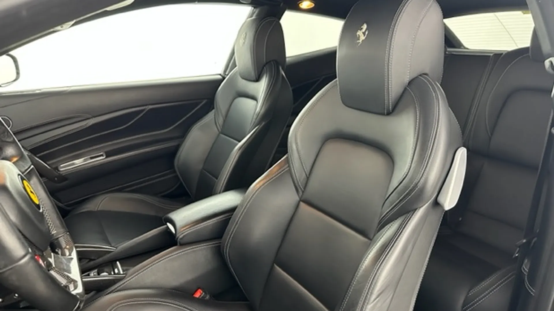Ferrari FF — photo 6
