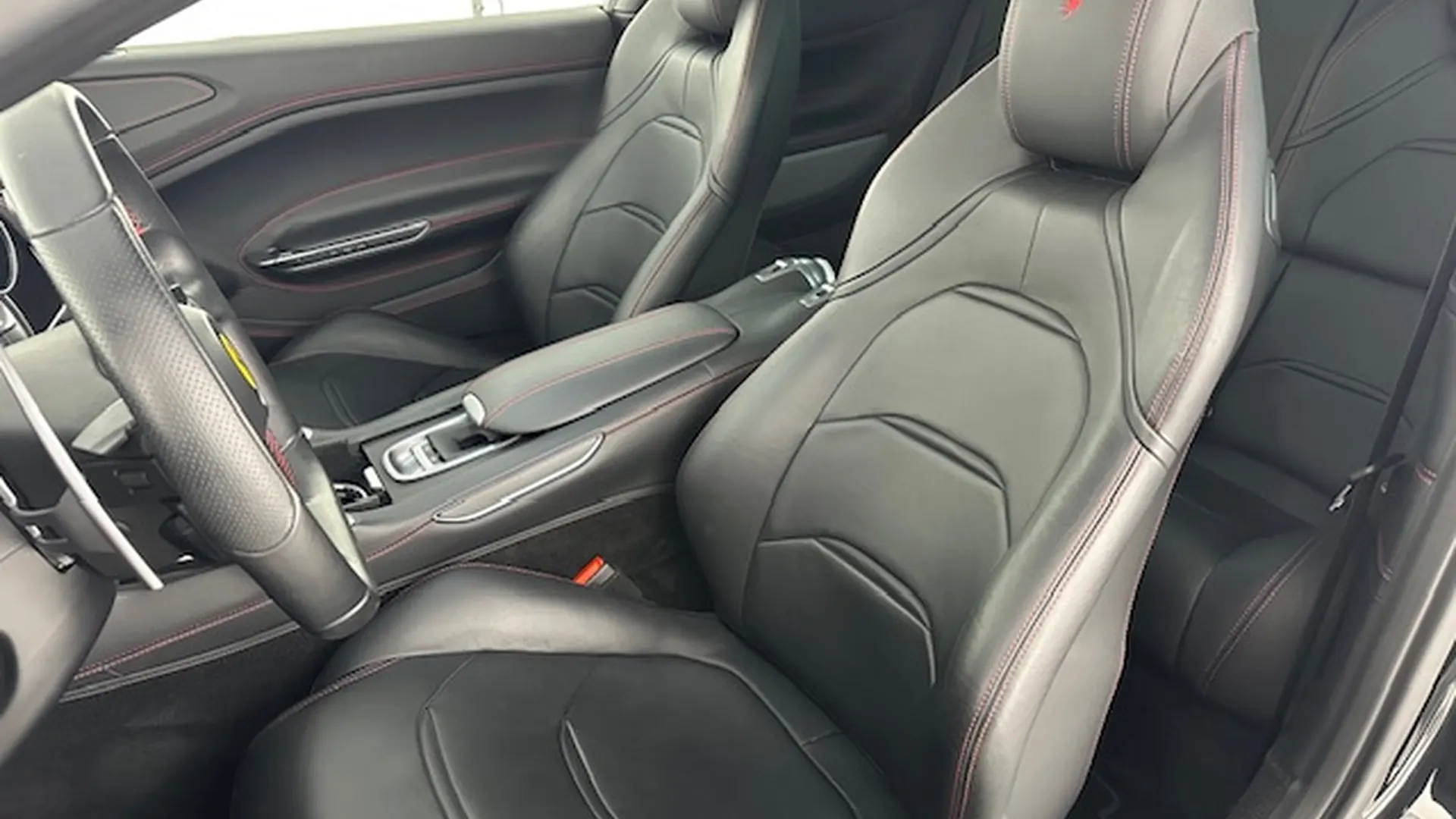 Ferrari GTC4Lusso — photo 6