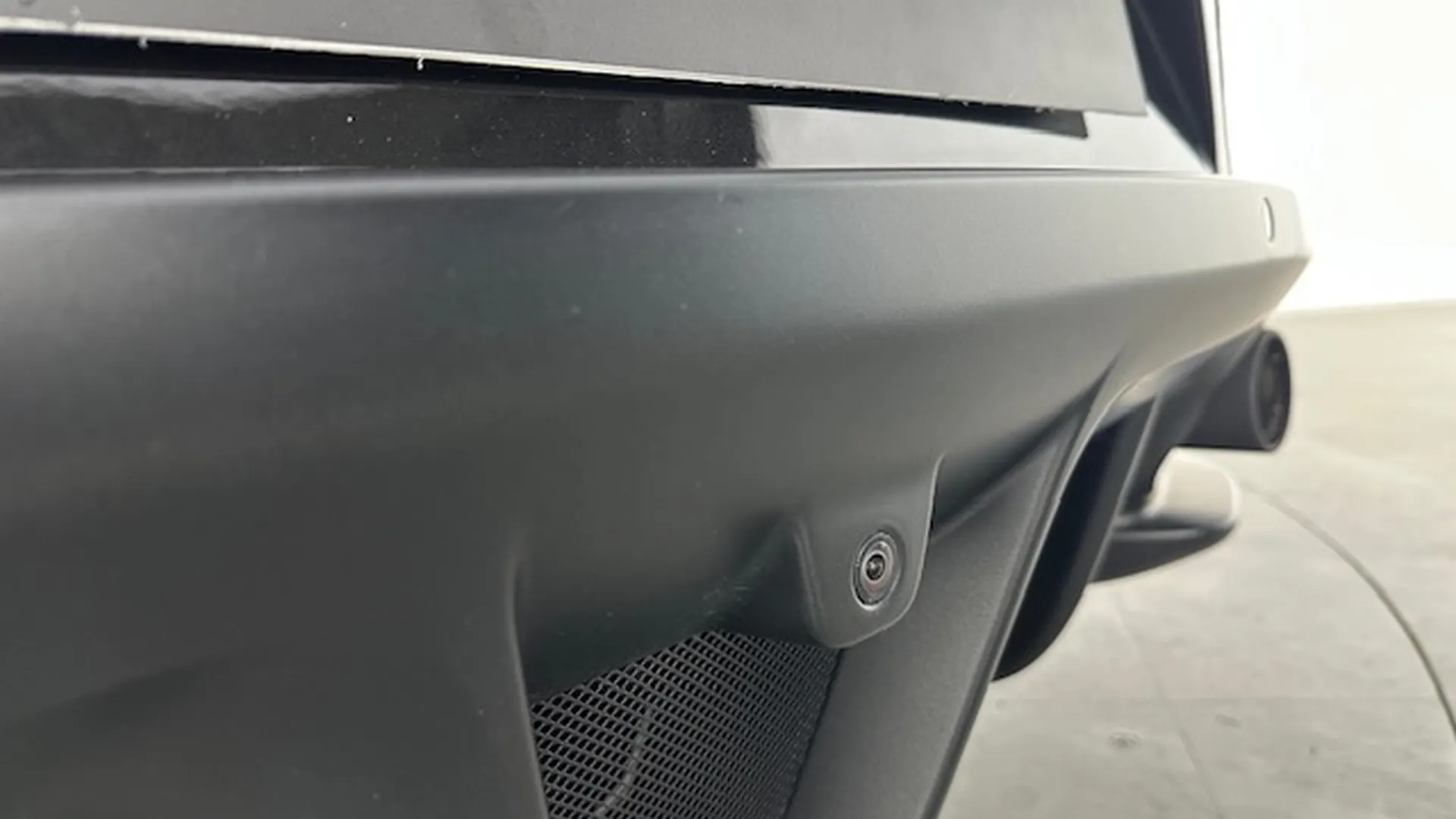 Ferrari GTC4Lusso — photo 9