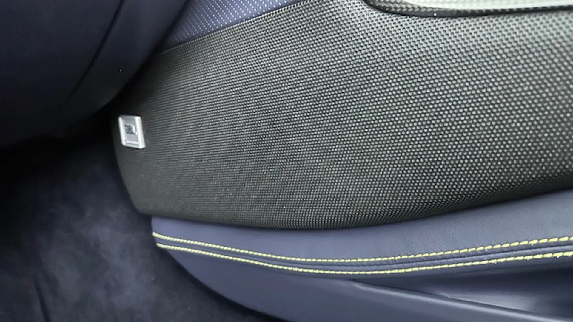 Ferrari 812 — photo 13