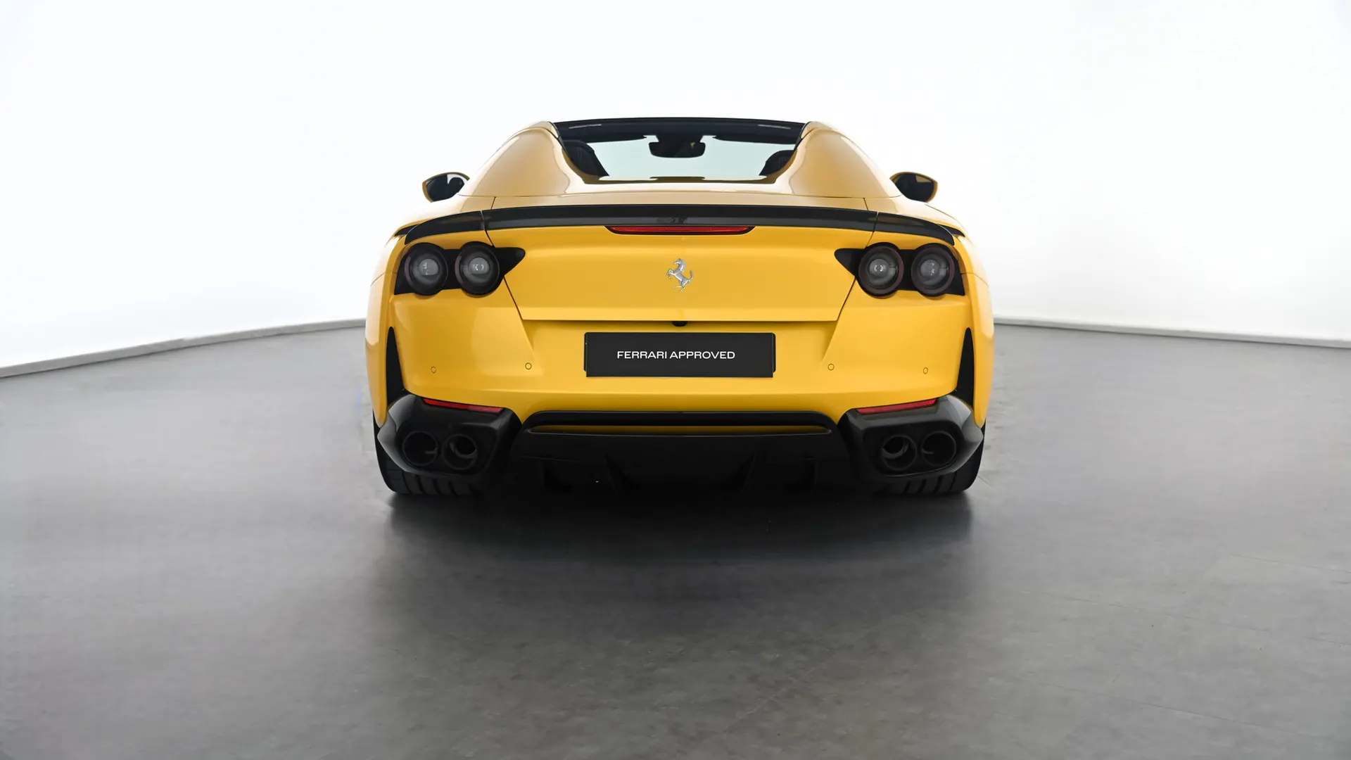 Ferrari 812 — photo 4