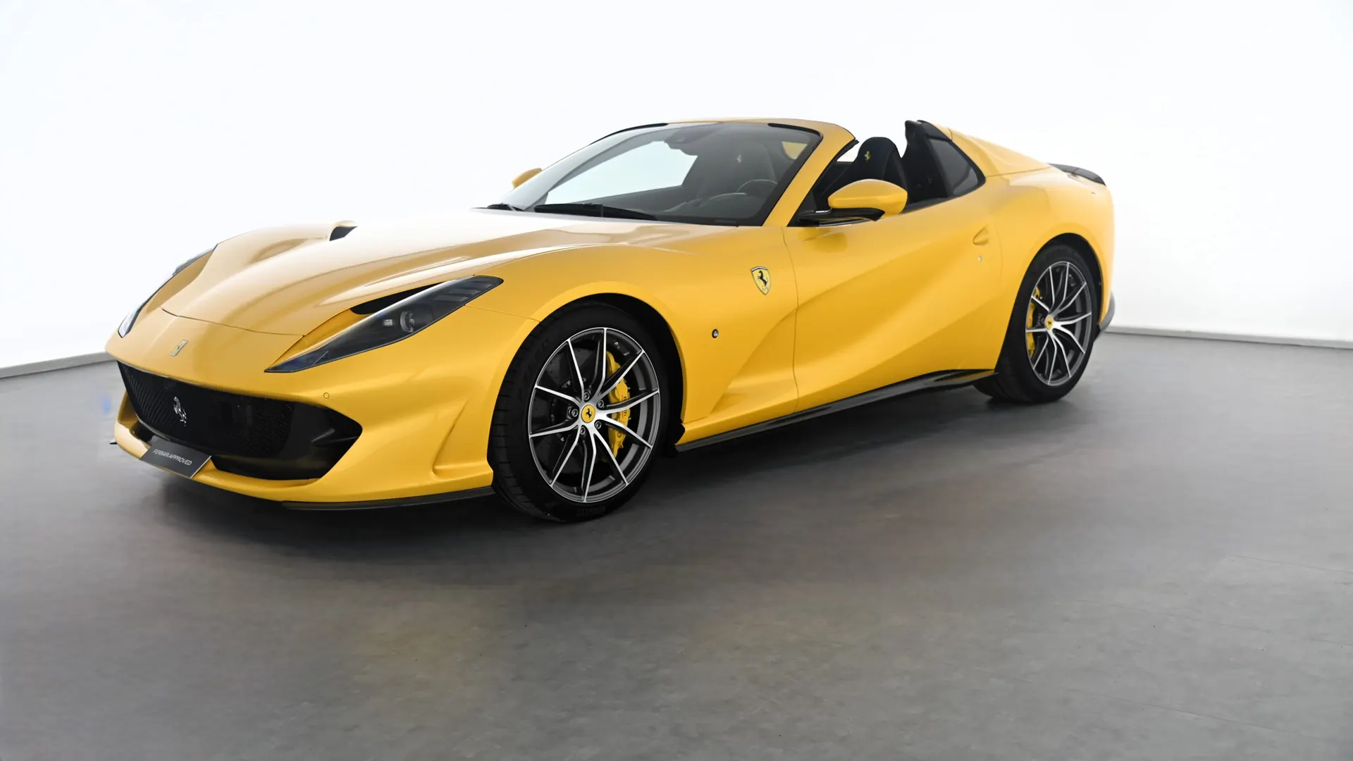 Ferrari 812 — photo 2