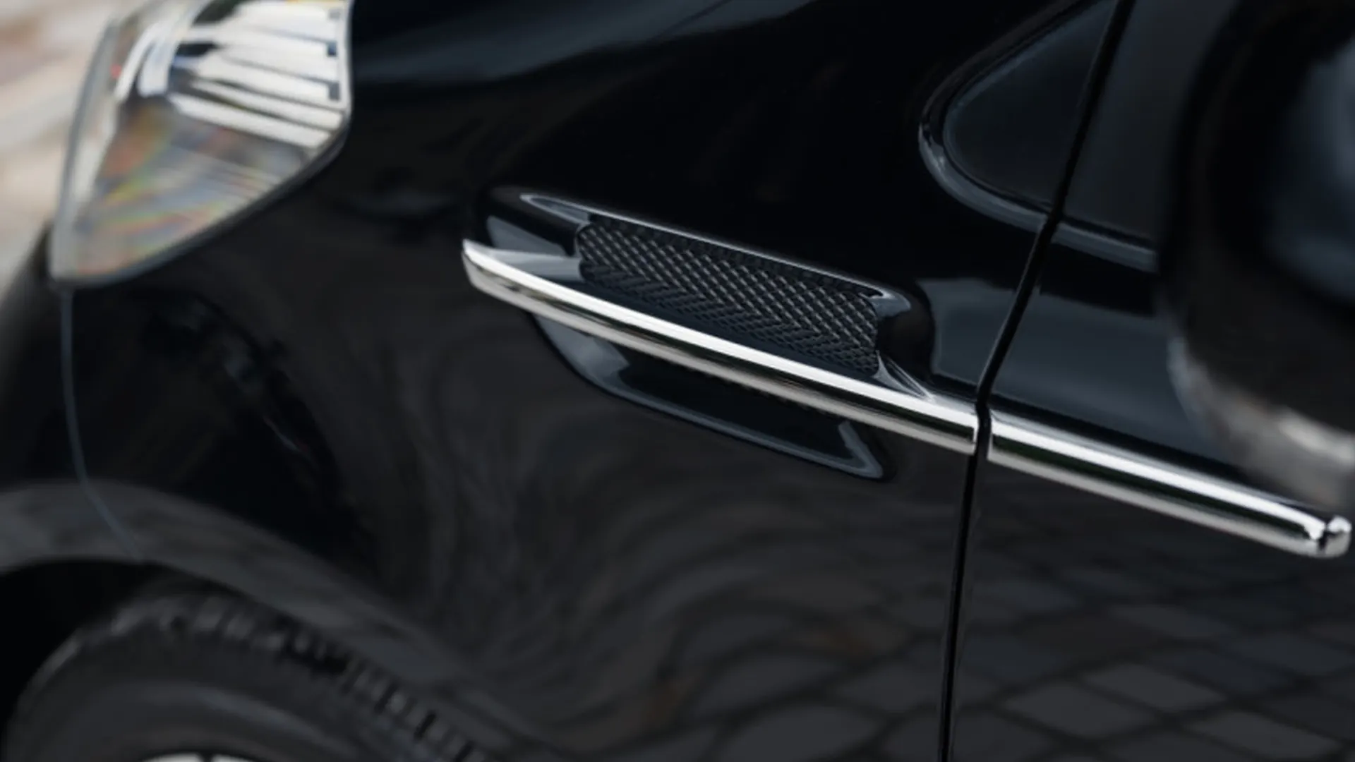 Aston Martin Cygnet — photo 34