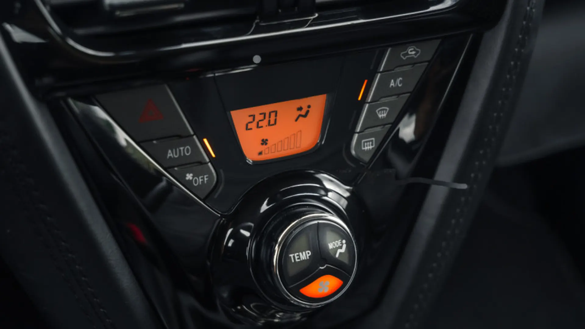 Aston Martin Cygnet — photo 19