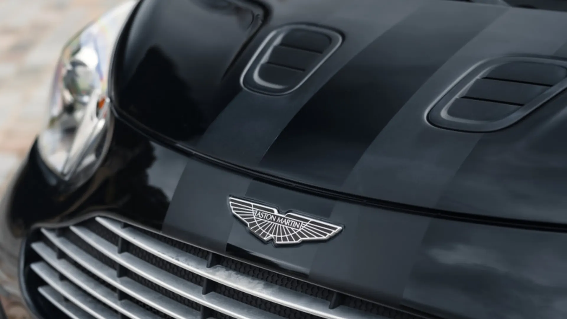Aston Martin Cygnet — photo 32