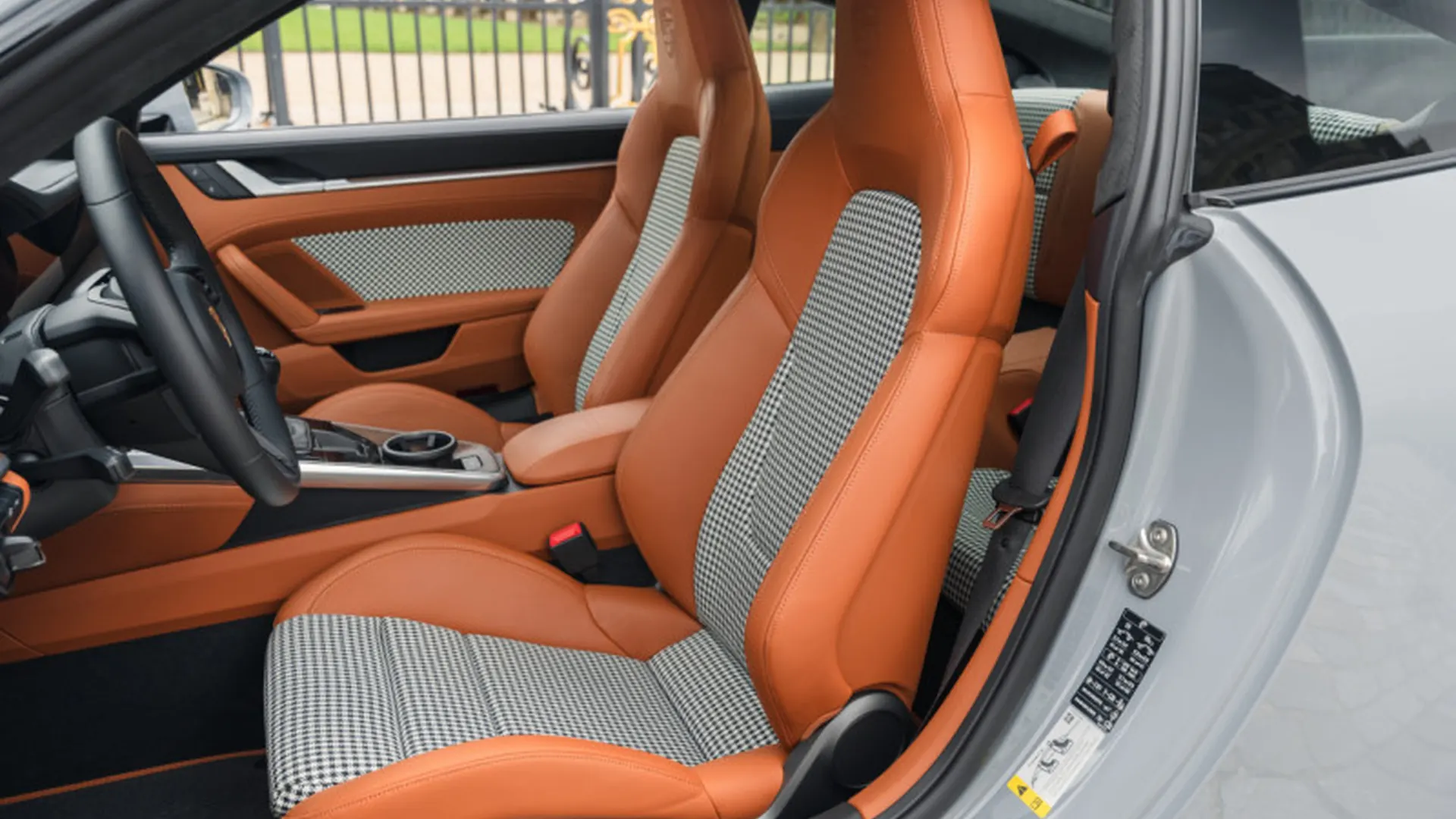 Porsche 992 — photo 10