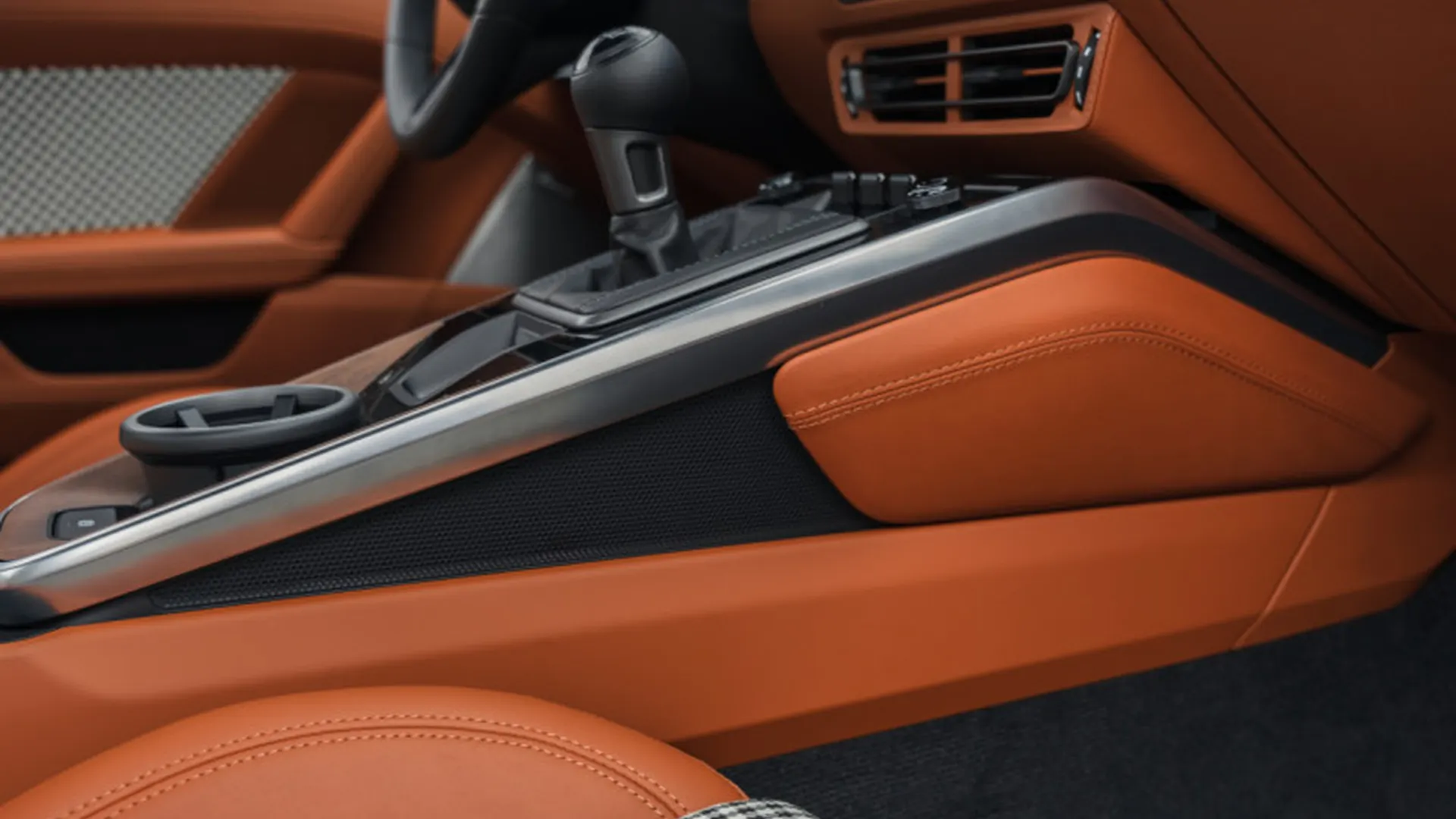 Porsche 992 — photo 27
