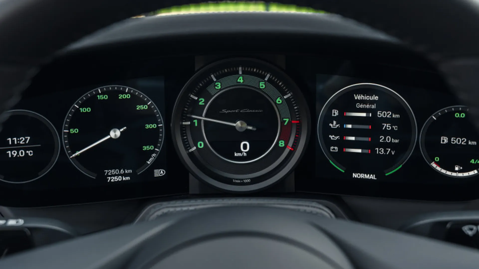 Porsche 992 — photo 18