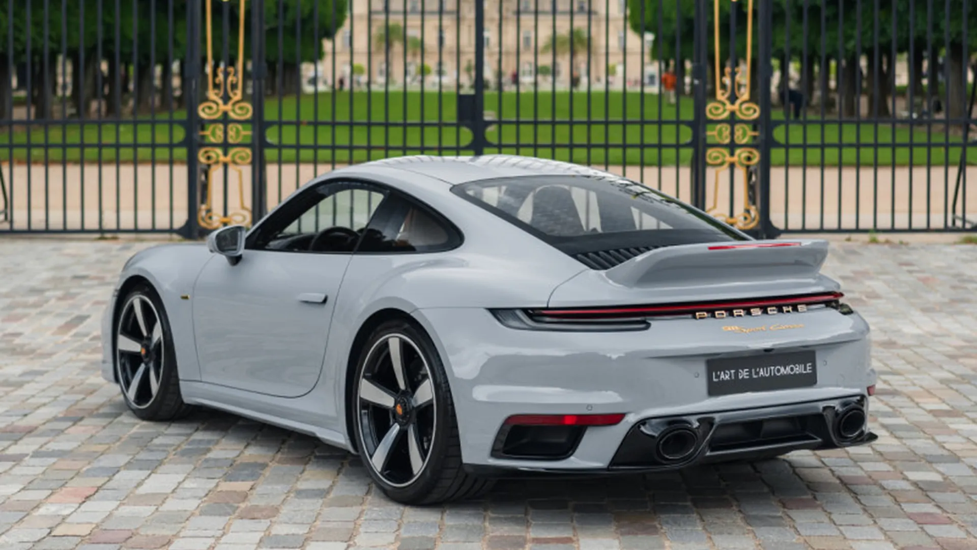 Porsche 992 — photo 3