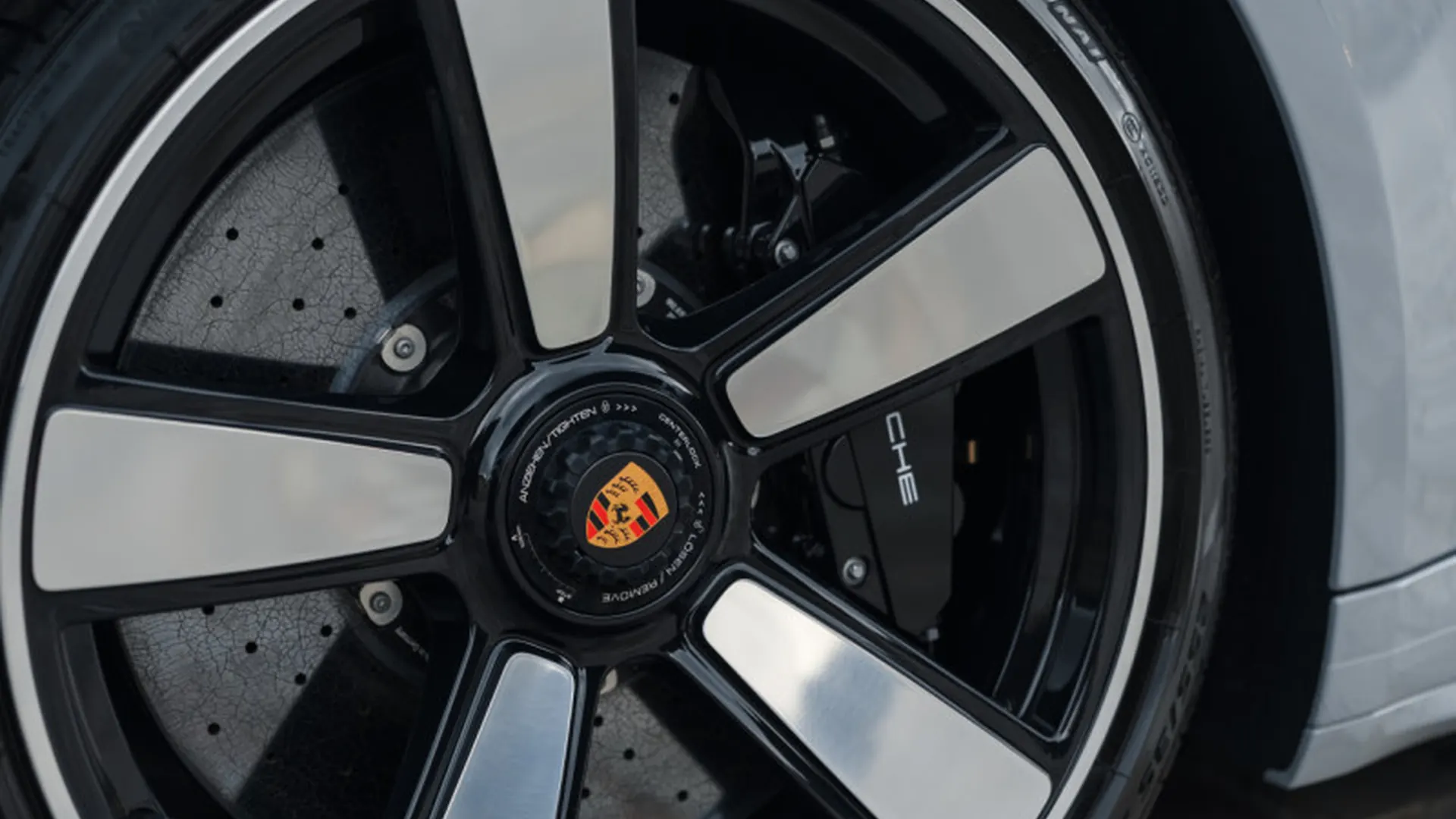 Porsche 992 — photo 43