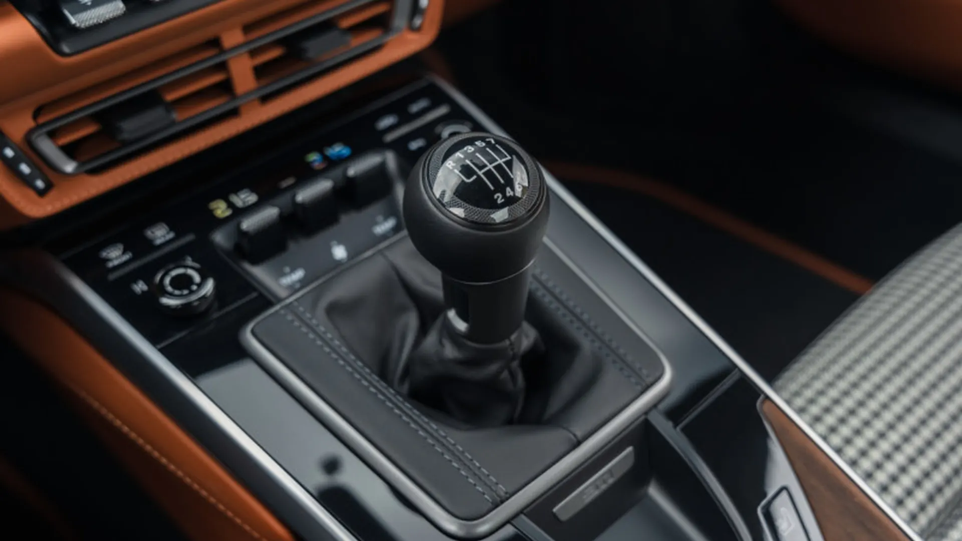 Porsche 992 — photo 22