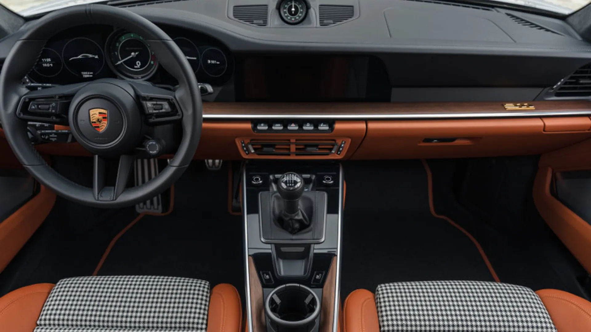 Porsche 992 — photo 8