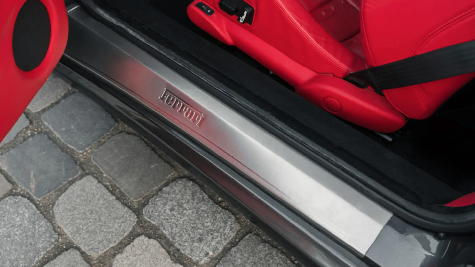 Ferrari F430 — photo 14