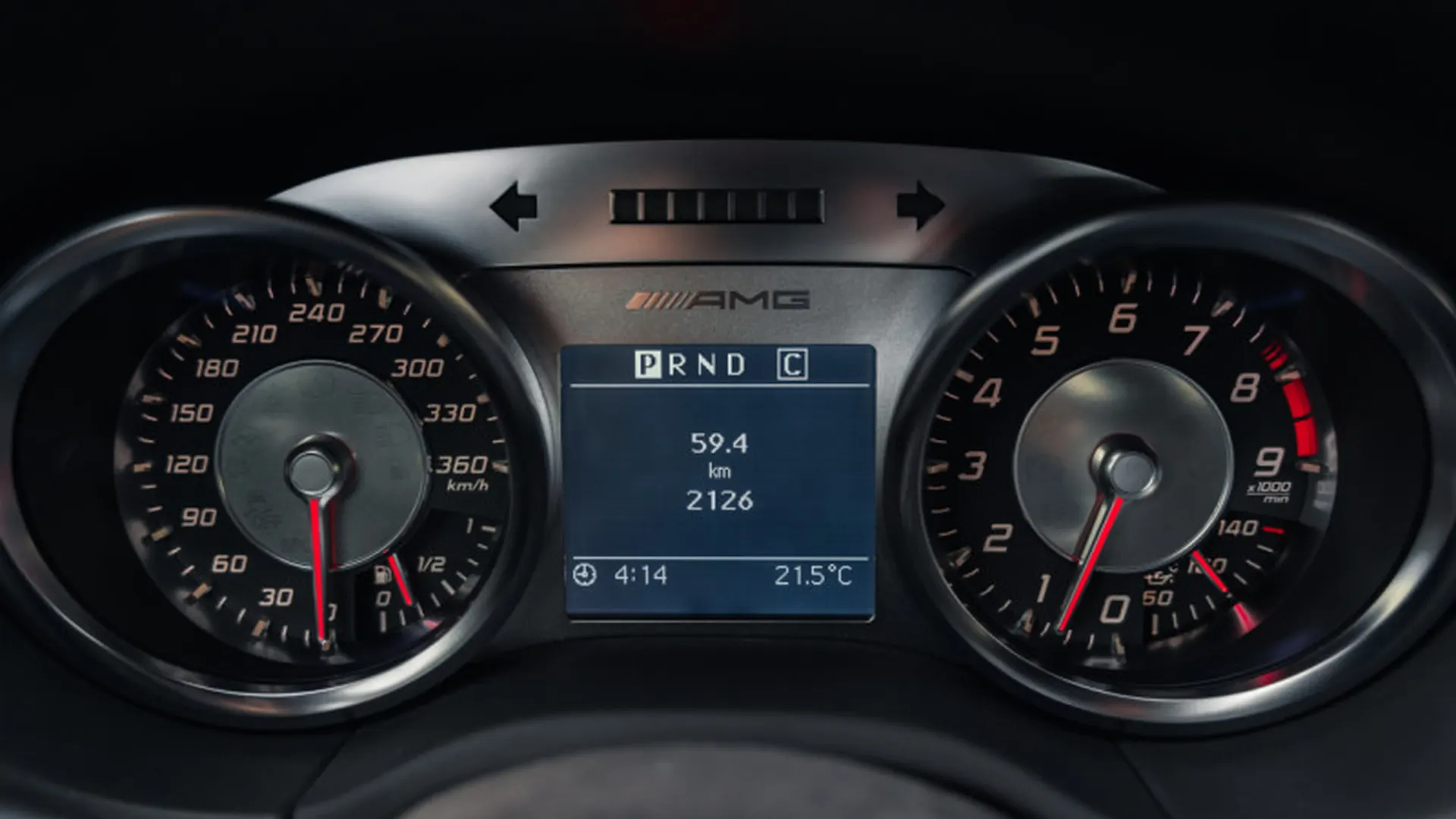 Mercedes-Benz SLS — photo 20