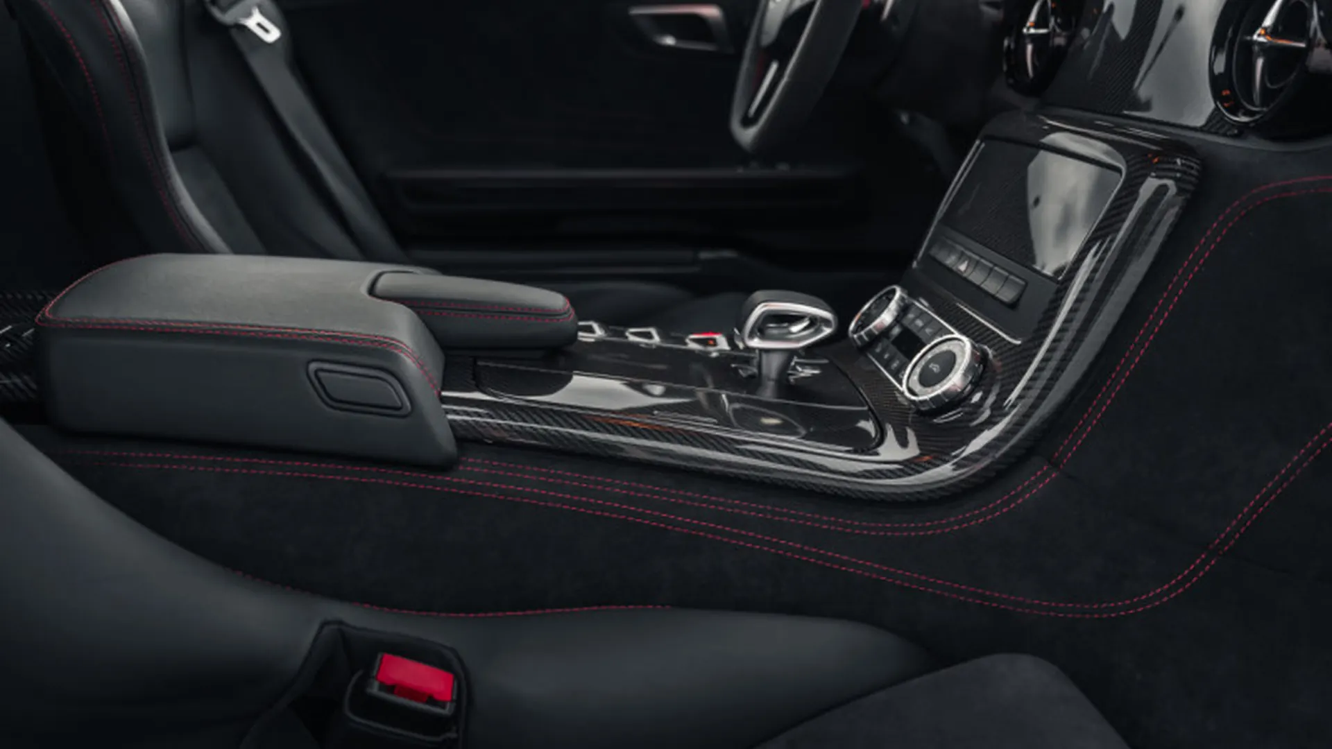 Mercedes-Benz SLS — photo 29