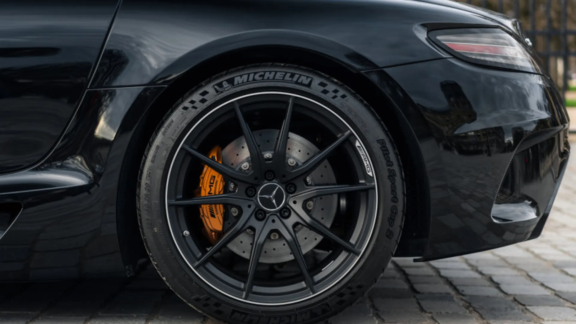 Mercedes-Benz SLS — photo 48