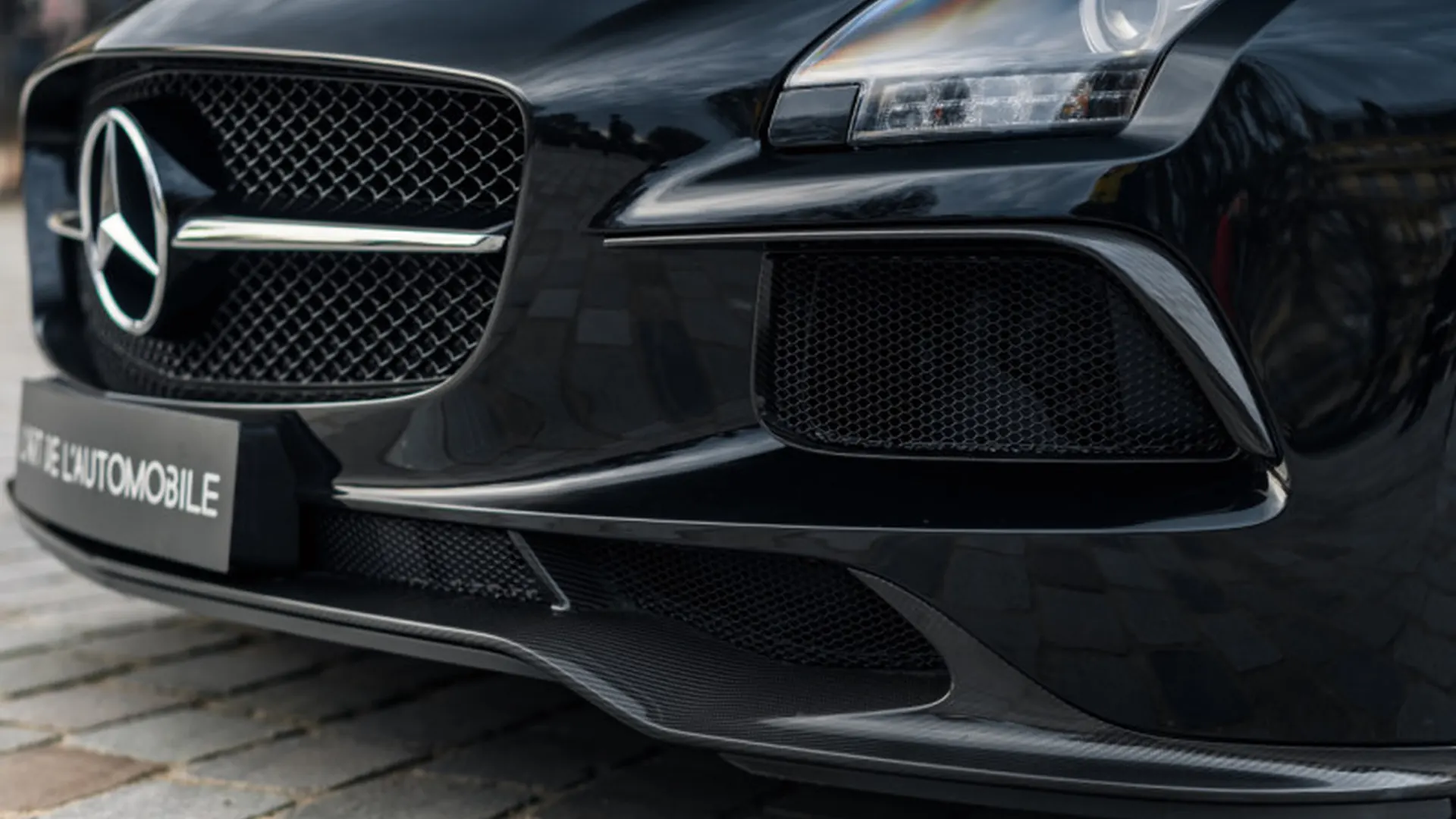 Mercedes-Benz SLS — photo 42